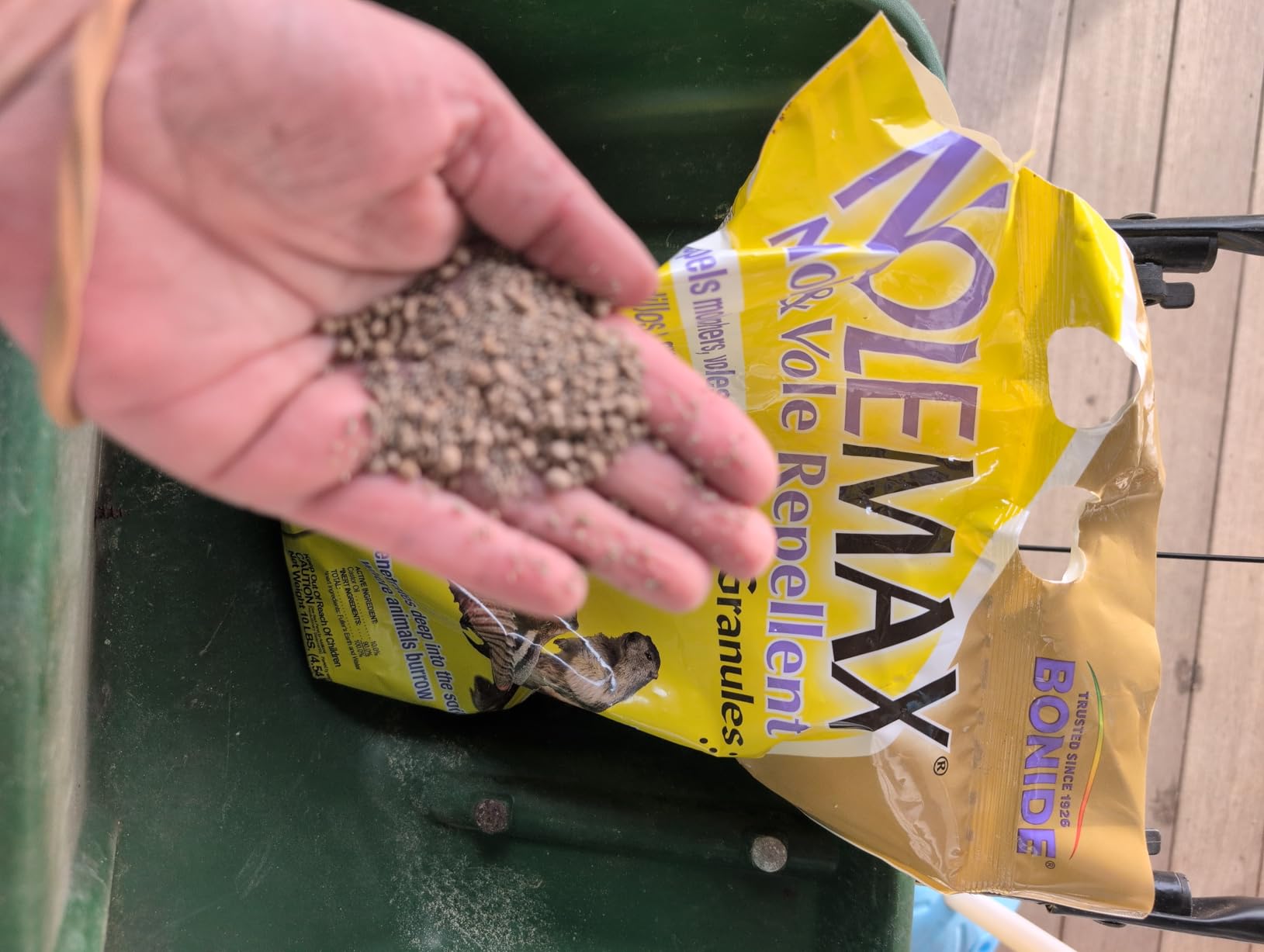 Bonide MOLEMAX Mole & Vole Repellent Granules, 10 lbs. Ready-to-Use, Outdoor Lawn & Garden Mole Control, People & Pet Safe customer photo 1