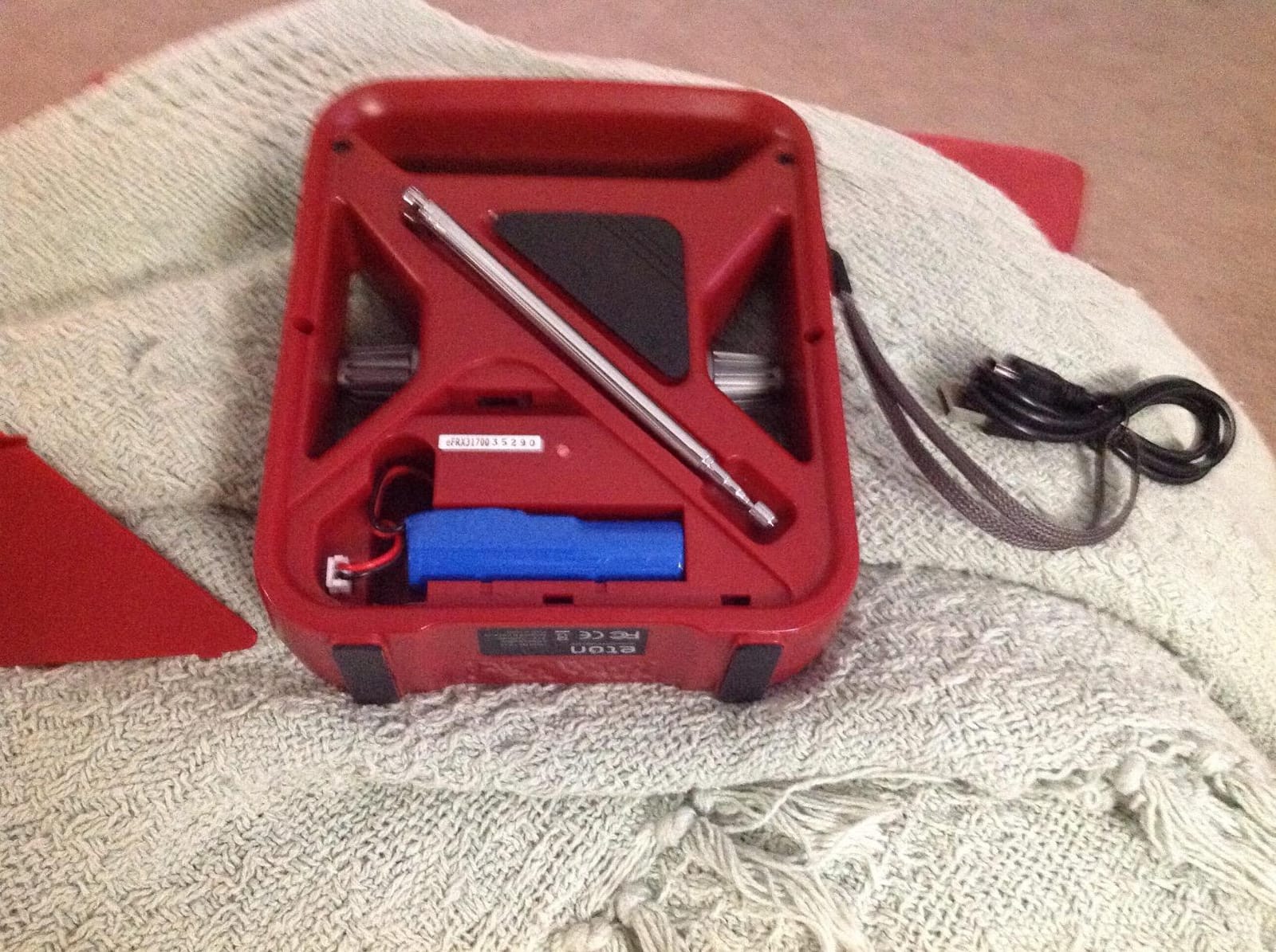 Eton The American Red Cross Frx3 Emergency Weather Radio With Smartphone Charger Arcfrx3wxr, 14.9 Oz customer photo 1