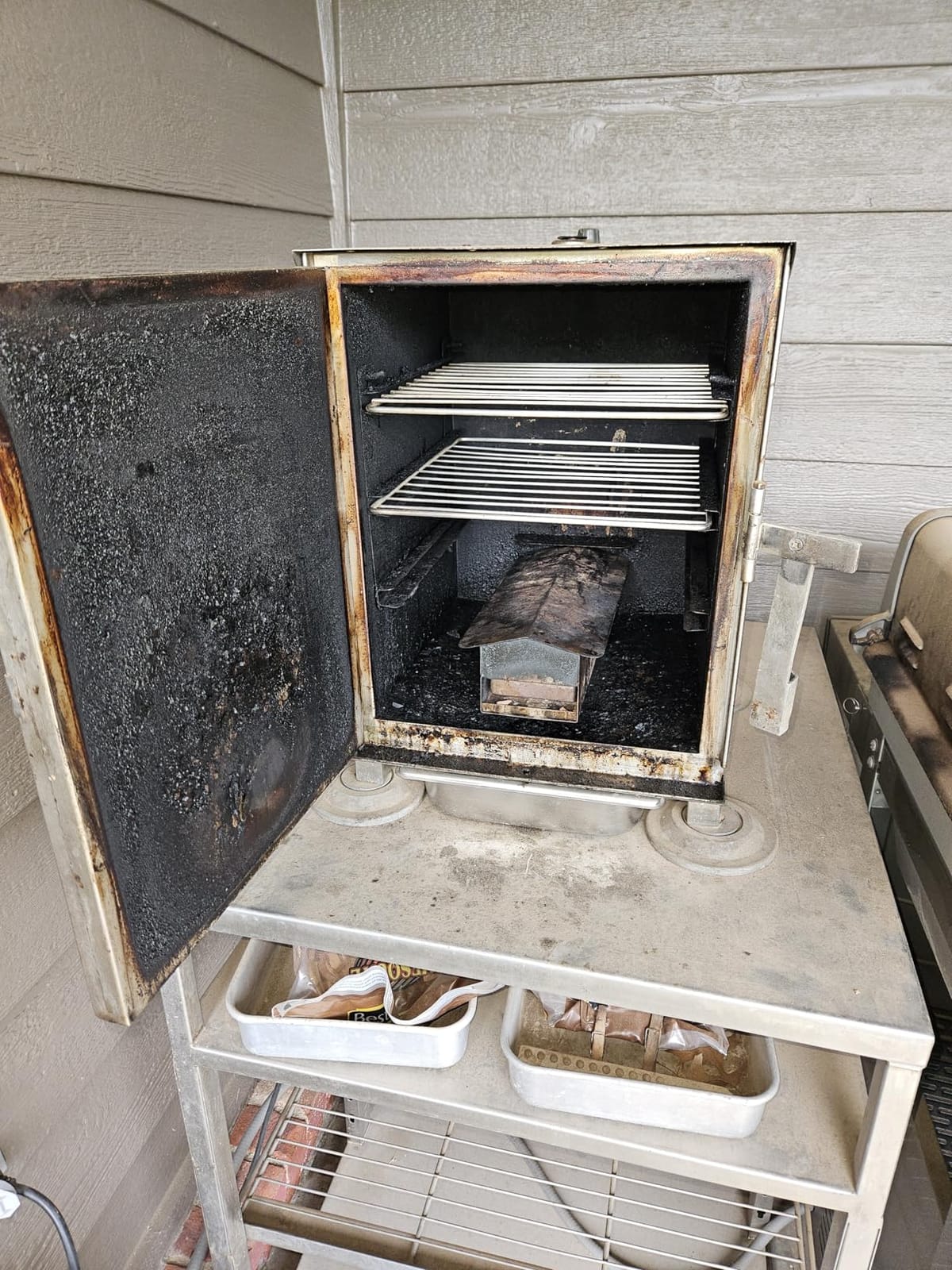 SmokinTex 'The XL' Series Electric Smoker - Largest Residential Meat Smoker Grill with Dual 700W Elements, 80 lbs. Capacity, Temperature Control, Stainless Steel customer photo 2