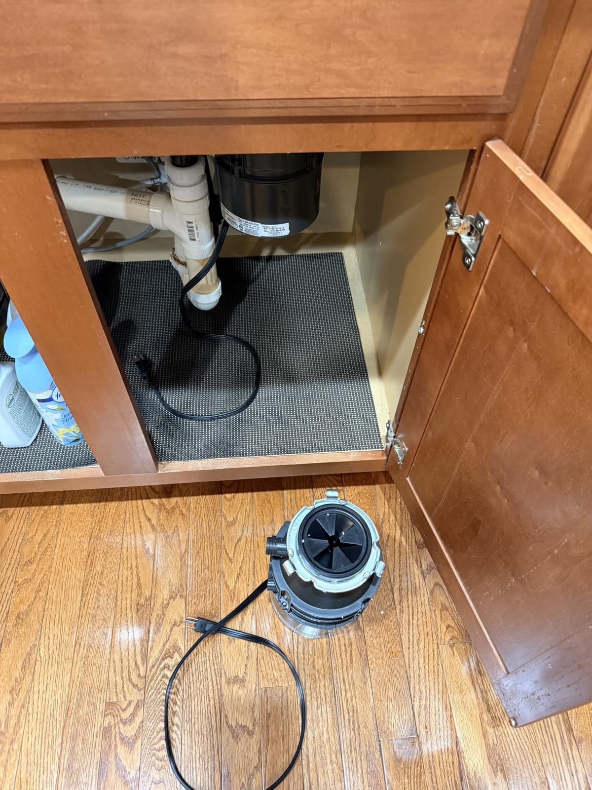 InSinkErator Badger 5 Garbage Disposal with Power Cord, Badger Series 1/2 HP Continuous Feed Food Waste Disposer customer photo 1