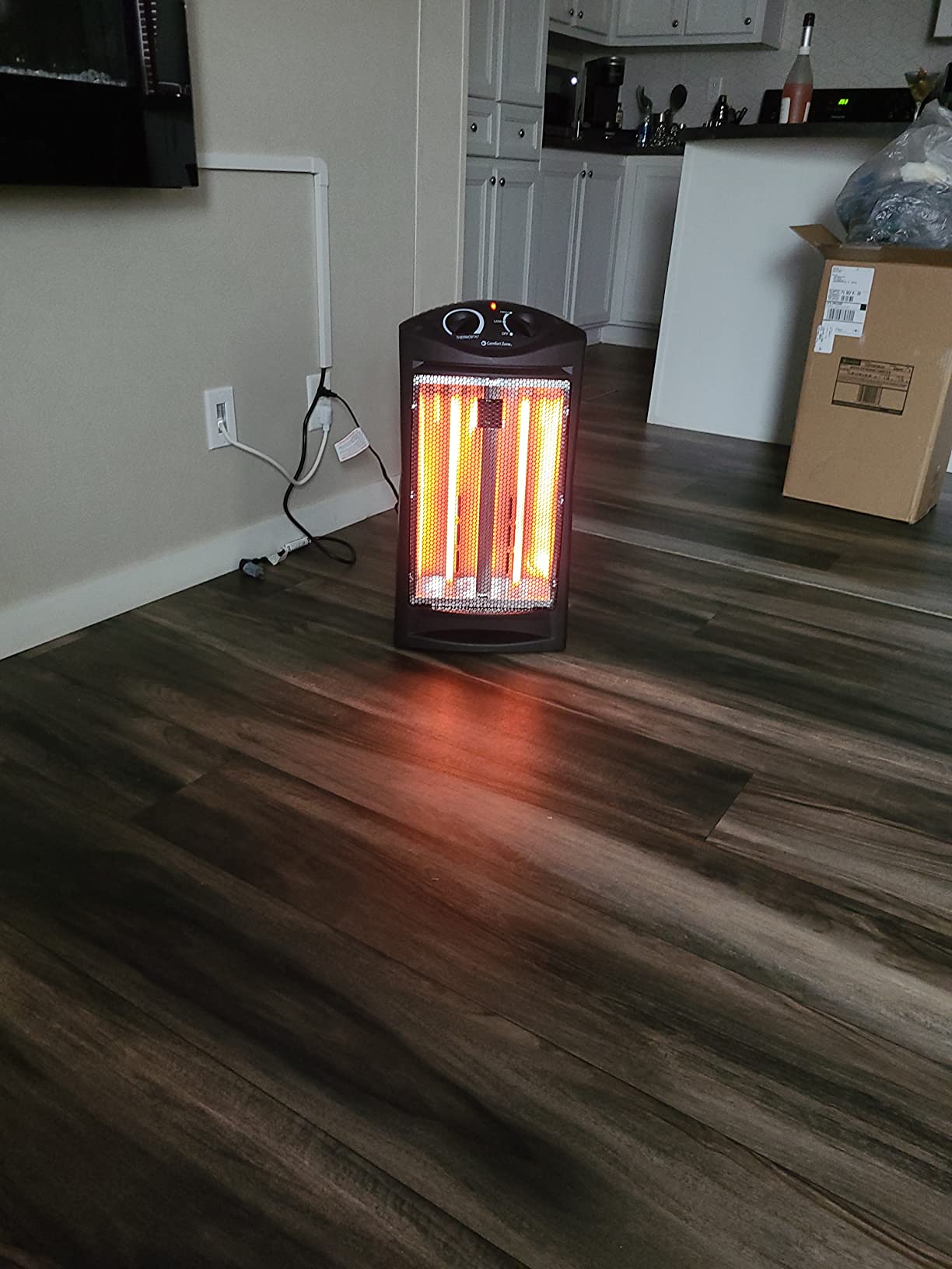 Comfort Zone Space Heaters for Indoor Use, Portable Electric Heater, Adjustable Thermostat, Infrared Heat, Quartz Tower Space Heater with 2 Heat Settings, Bedroom Heater, Black customer photo 1