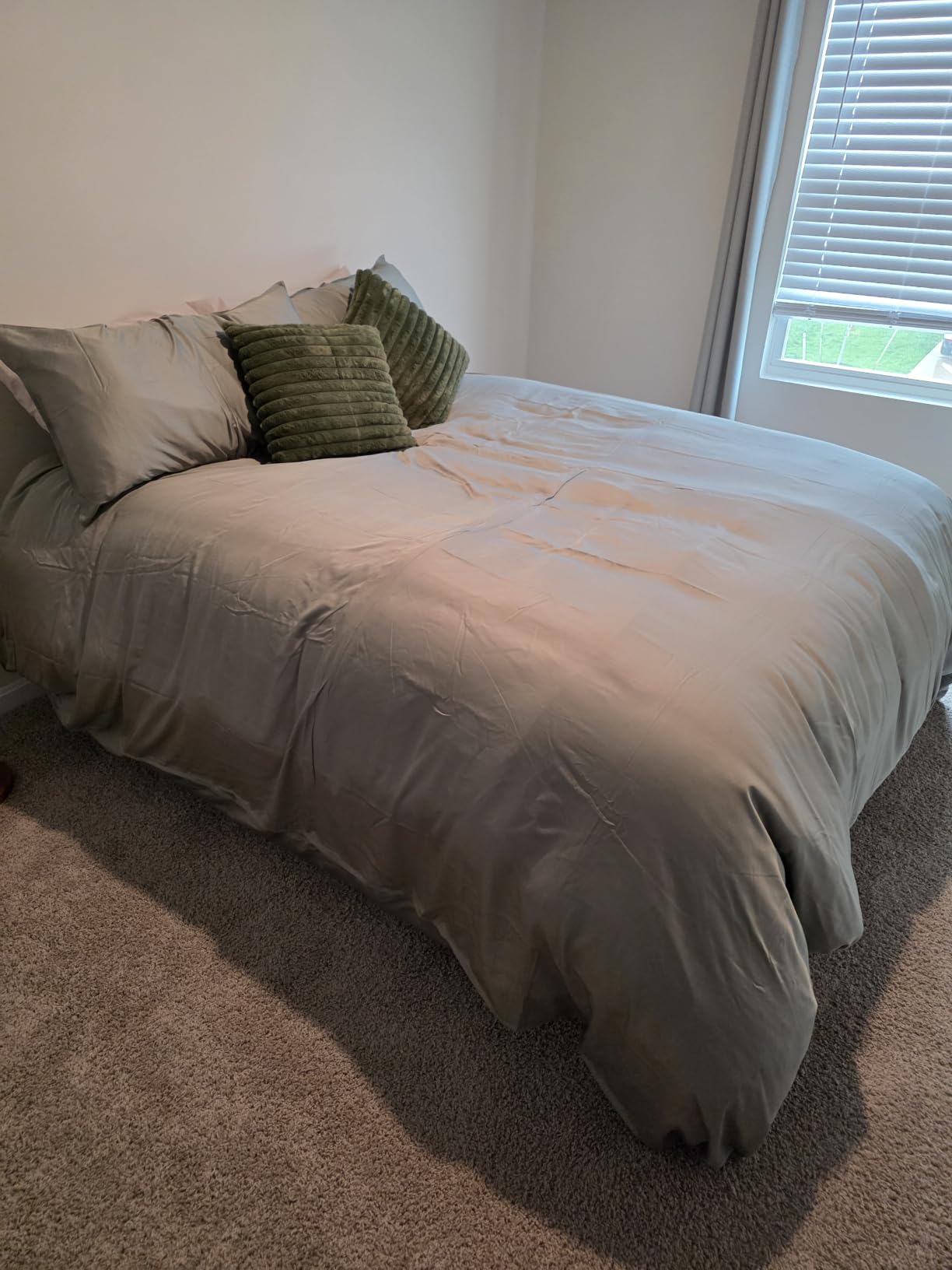 Utopia Bedding Queen Comforter, Duvet Insert, White, 88 x 88 Inches customer photo 1