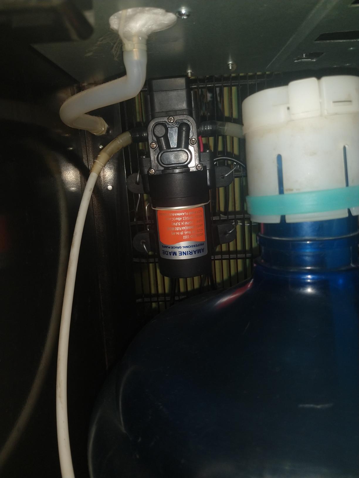 Amarine Made 12v Water Pressure Diaphragm Pump Self Priming Pump 4.3 L/min 1.1 GPM 35 PSI RV Water Pump for Caravan Boat Marine Agricultural customer photo 1