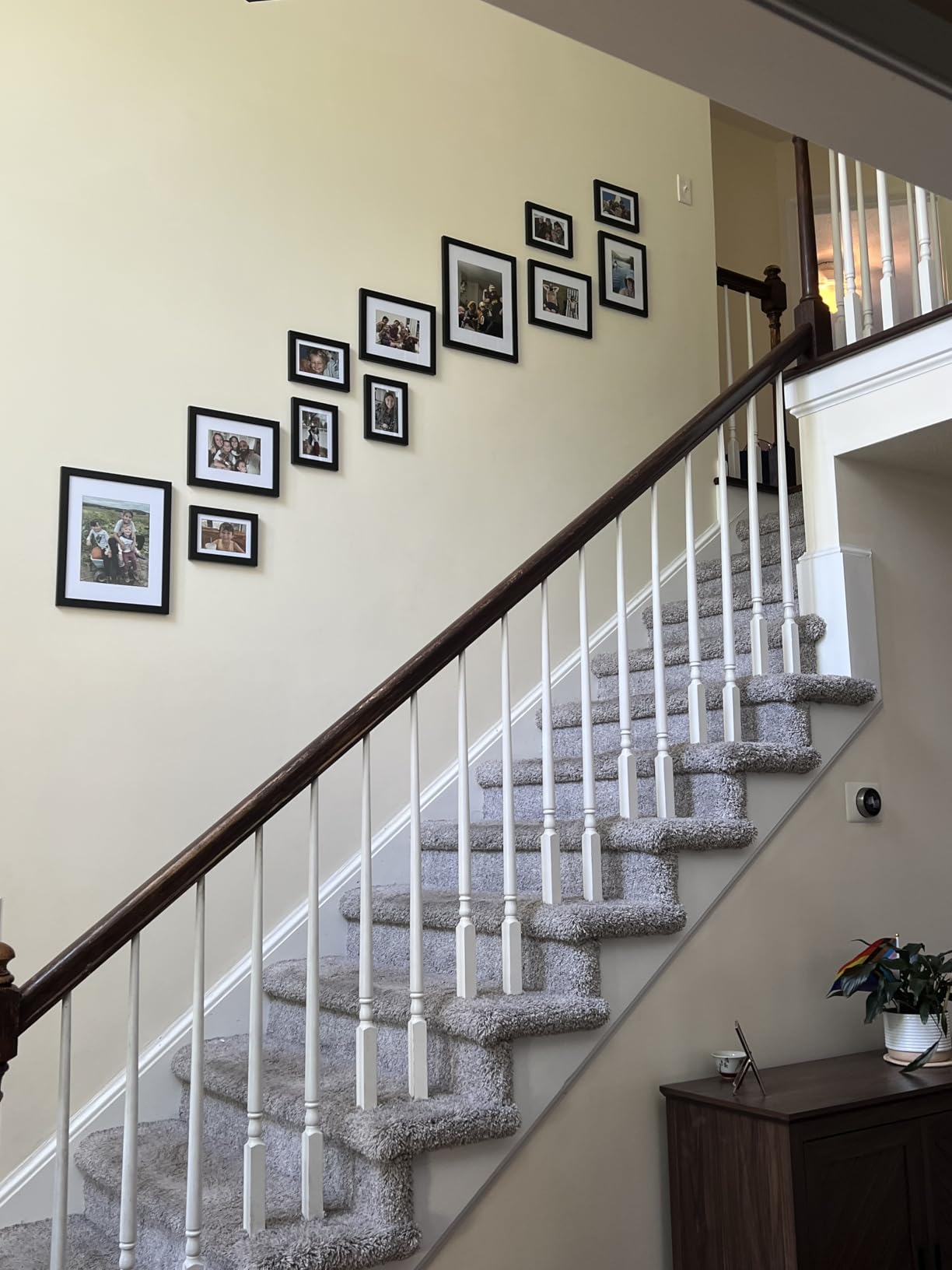Americanflat Gallery Wall Frame Set of 7 - Black customer photo 1