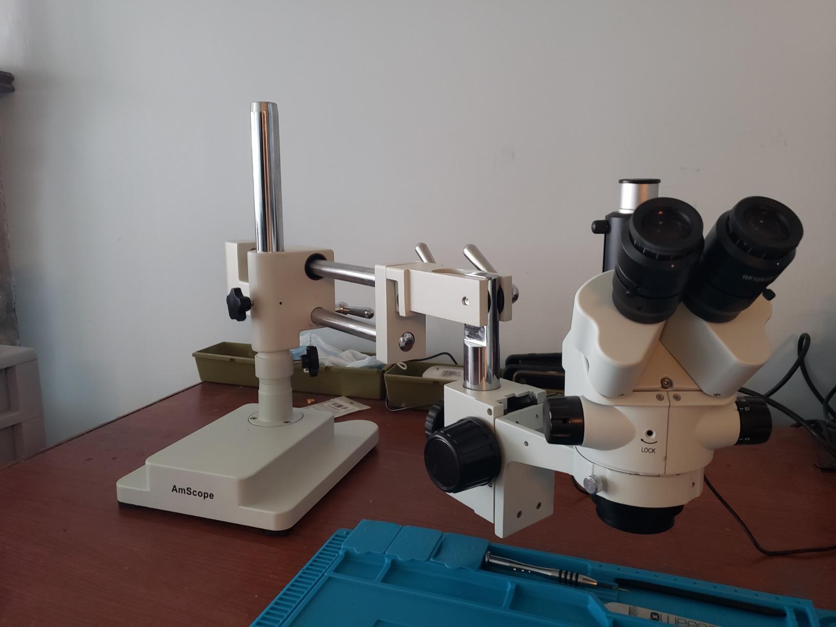 AmScope SM-4NTP 45X Simul-Focal Stereo Lockable Zoom Microscope on Dual customer photo 2