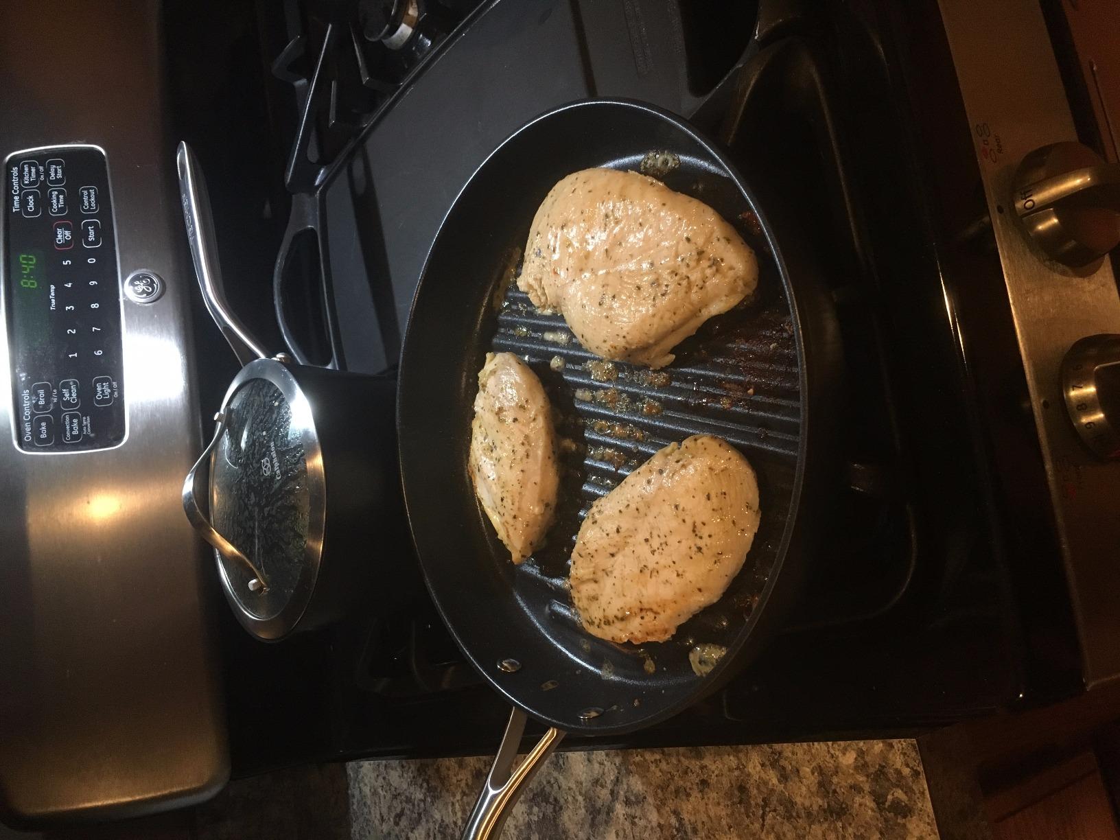 TECHEF - Onyx Collection, 12-inch Grill Pan For Stove Top, Nonstick Grill Pan For indoor cooking, PFOA-Free, Heavy-Duty Aluminum, Made In Korea (No Induction) customer photo 1