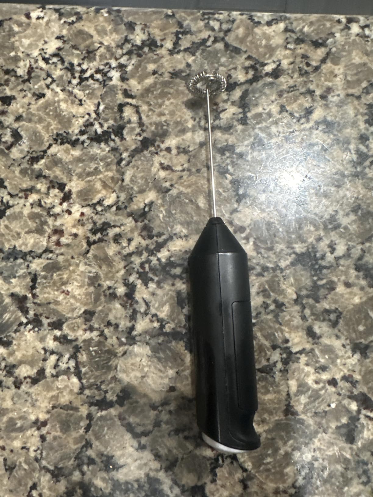 Bonsenkitchen Milk Frother for Coffee, Battery Operated, Black customer photo 1