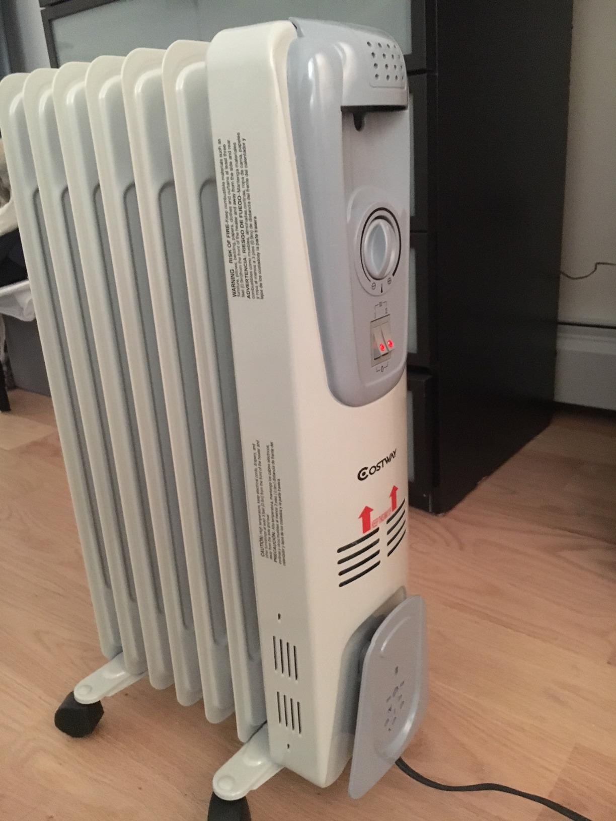 COSTWAY Oil Filled Radiator Heater, 1500W Portable Space Heater with Adjustable Thermostat, 3 Heat Settings, Overheat and Tip-Over Protection, Electric Oil Heater for Living Room Bedroom, Indoor Use customer photo 2