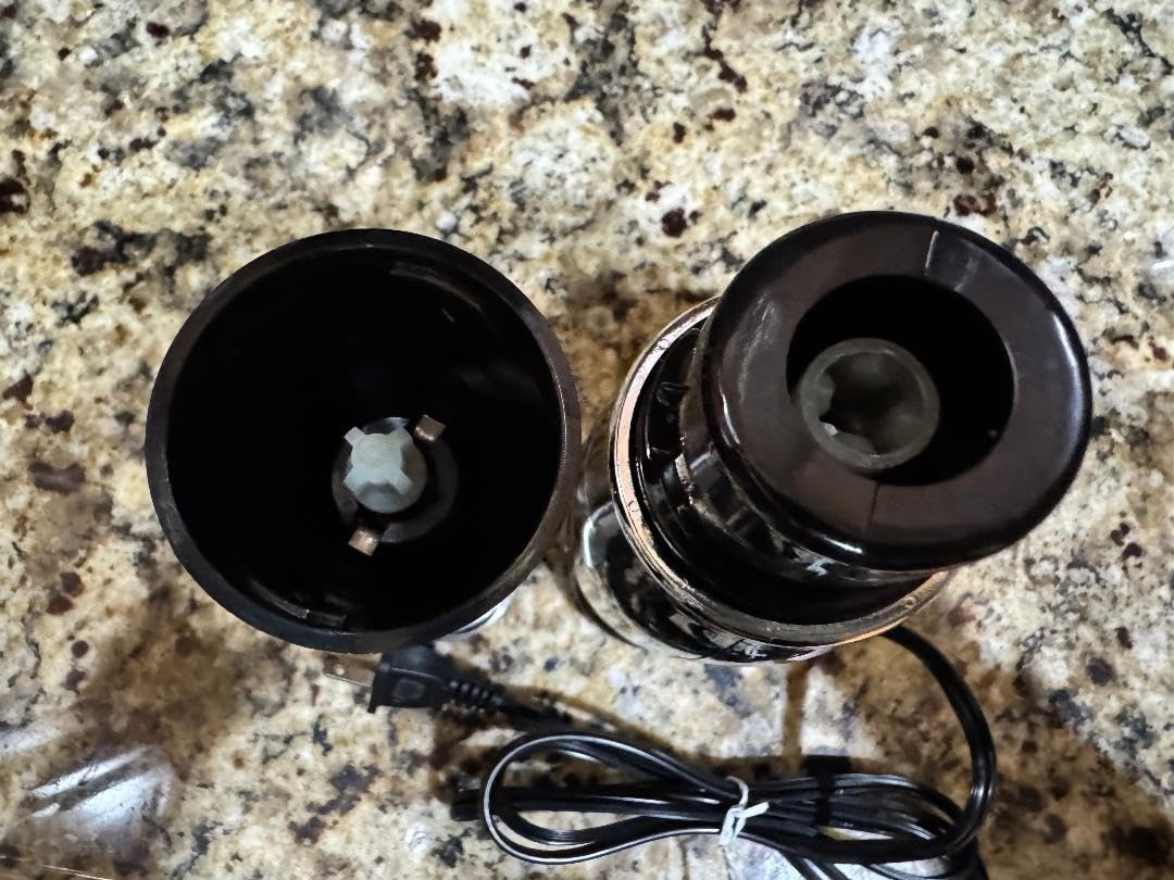 OVENTE Electric Corded Hand Blender, 300W with 2 Mixing Speeds Black HS560B customer photo 1