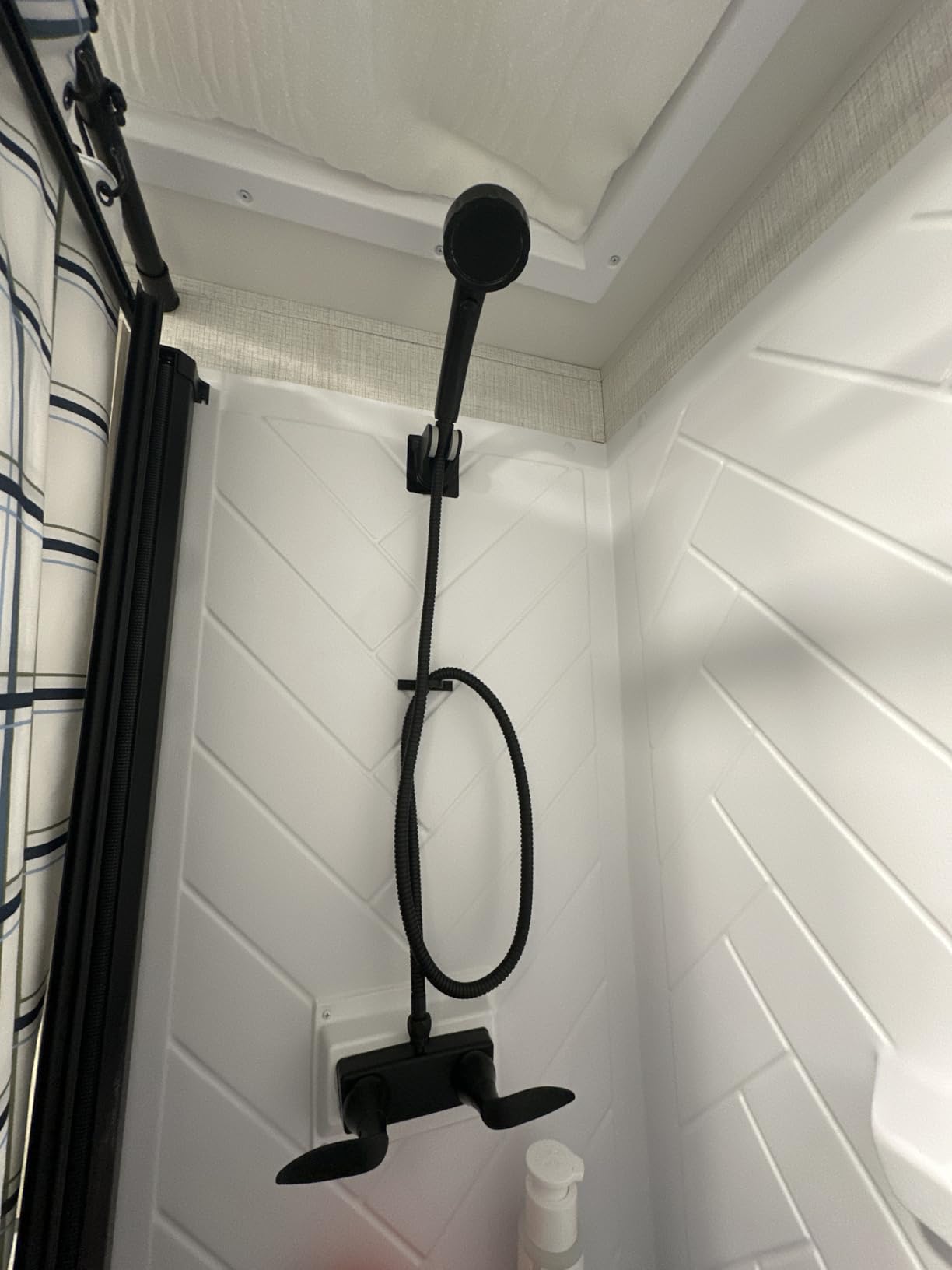 KAIYING RV & Camper High Pressure Handheld Shower Head with Pause Button customer photo 1