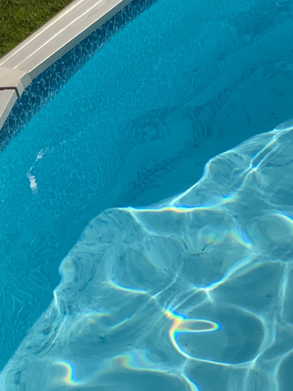 Lake Effect Pools 'Meadows' 27 ft Round Above Ground Swimming Pool customer photo 2