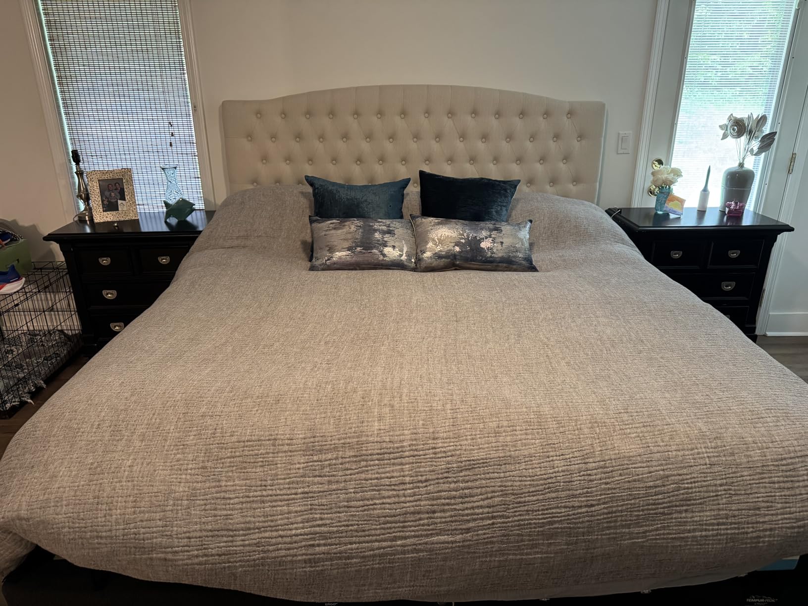 24KF Upholstered Tufted Button Linen Fabric Headboard,Comfortable Fashional Headboard King/CA King Size,Ivory customer photo 2