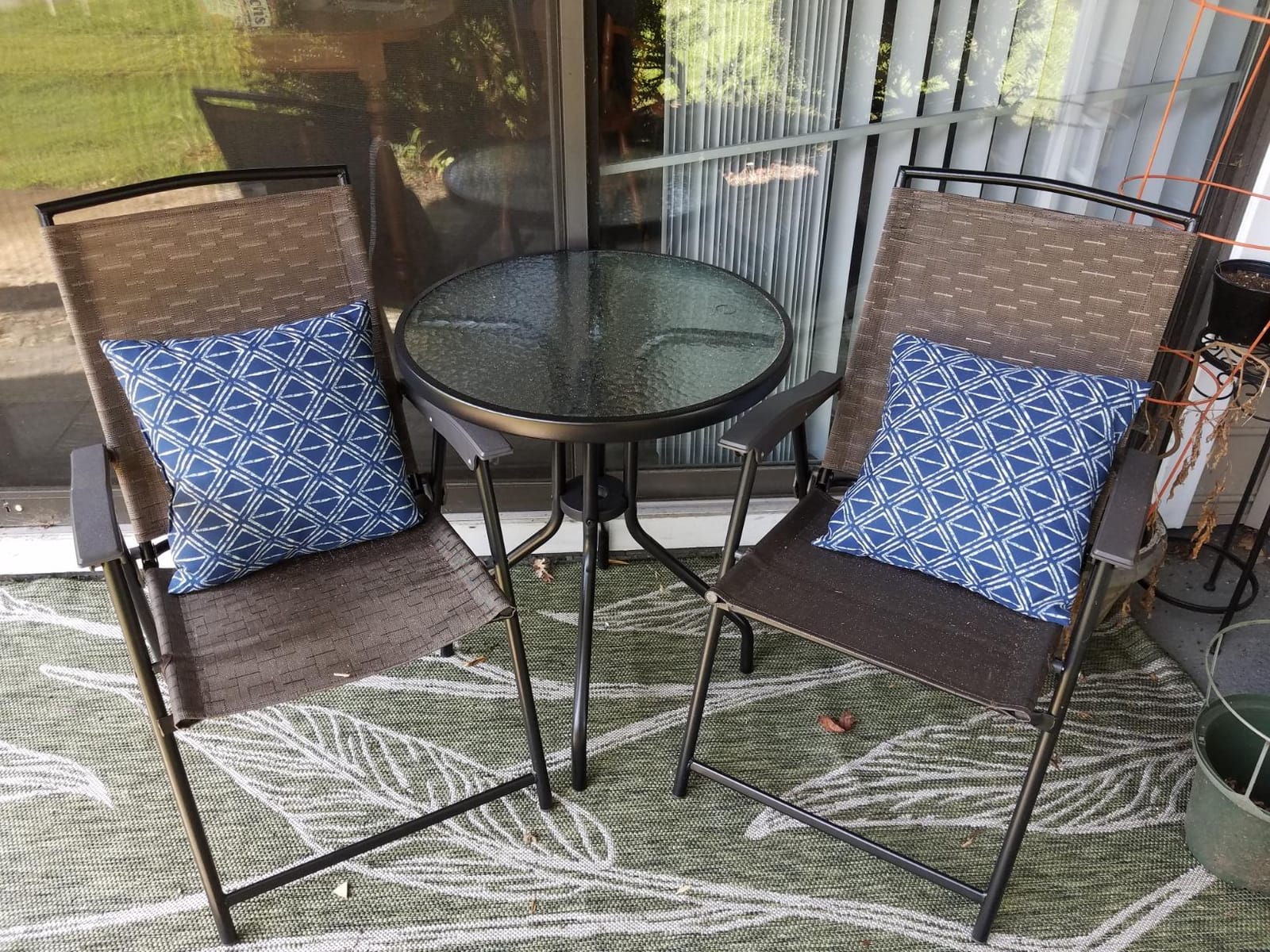 Goplus Patio Bistro Set, 3-Piece Patio Dining Furniture Set with Round Tempered Glass Table, 2 Foldable Chairs, Small Outdoor Folding Chairs & Table Set for Porch Garden Pool Yard customer photo 2