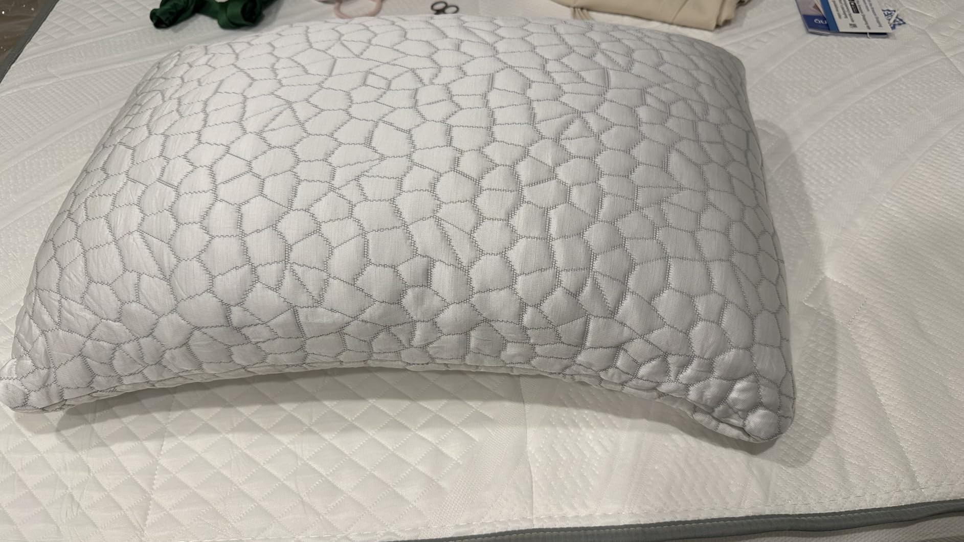 QUTOOL Cooling Pillow for Sleeping, CertiPUR-US Shredded Memory Foam Queen Pillows Set of 2, Cool Pillow for Hot Sleepers Adjustable Firm Pillow for Side, Back, Stomach Sleepers Soft Yet Support,White customer photo 1