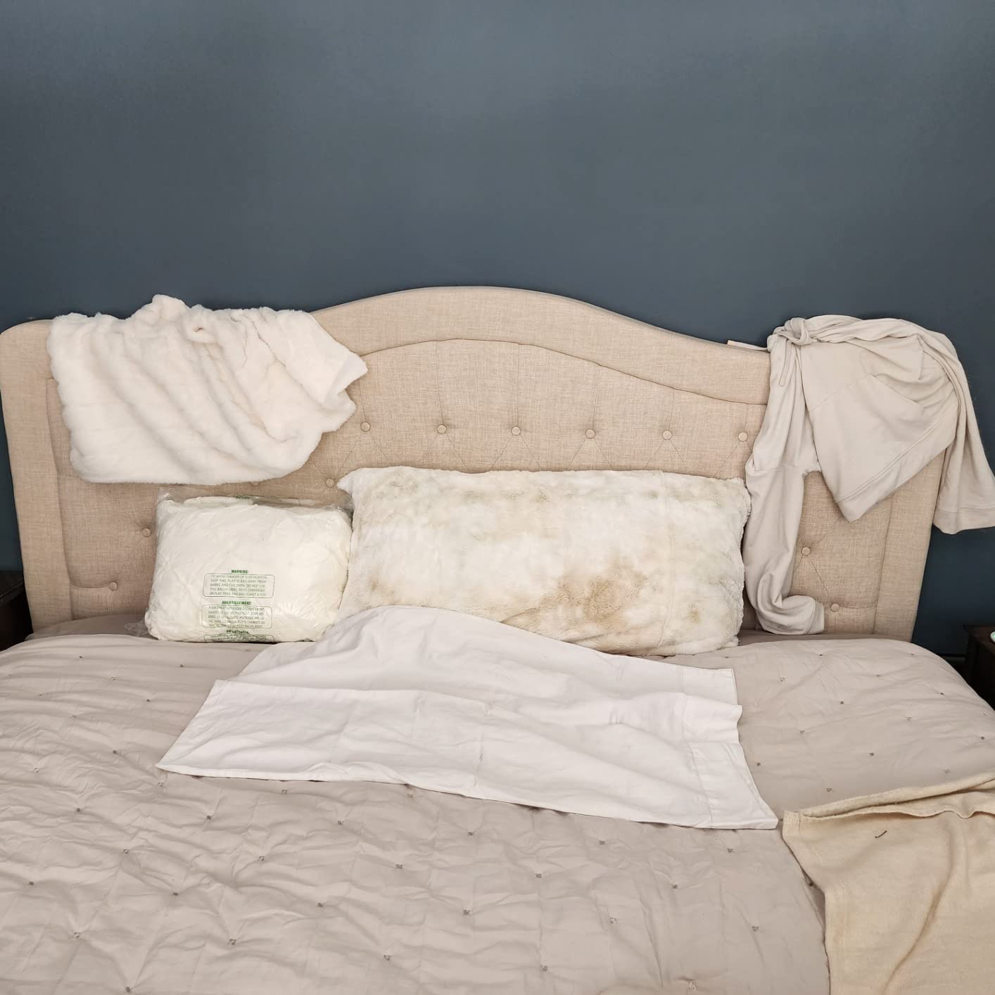 Rosevera Niana Upholstered Tufted Natural Linen Adjustable Headboard Bed with Adjustable Height for Bedroom, King, Sand customer photo 1