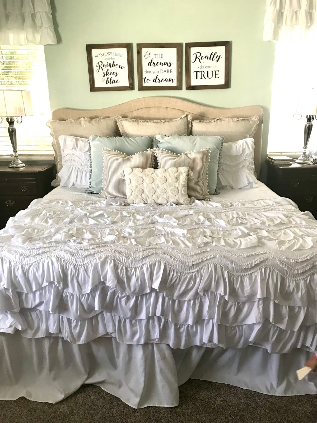 Rosevera Niana Upholstered Tufted Natural Linen Adjustable Headboard Bed with Adjustable Height for Bedroom, King, Sand customer photo 2