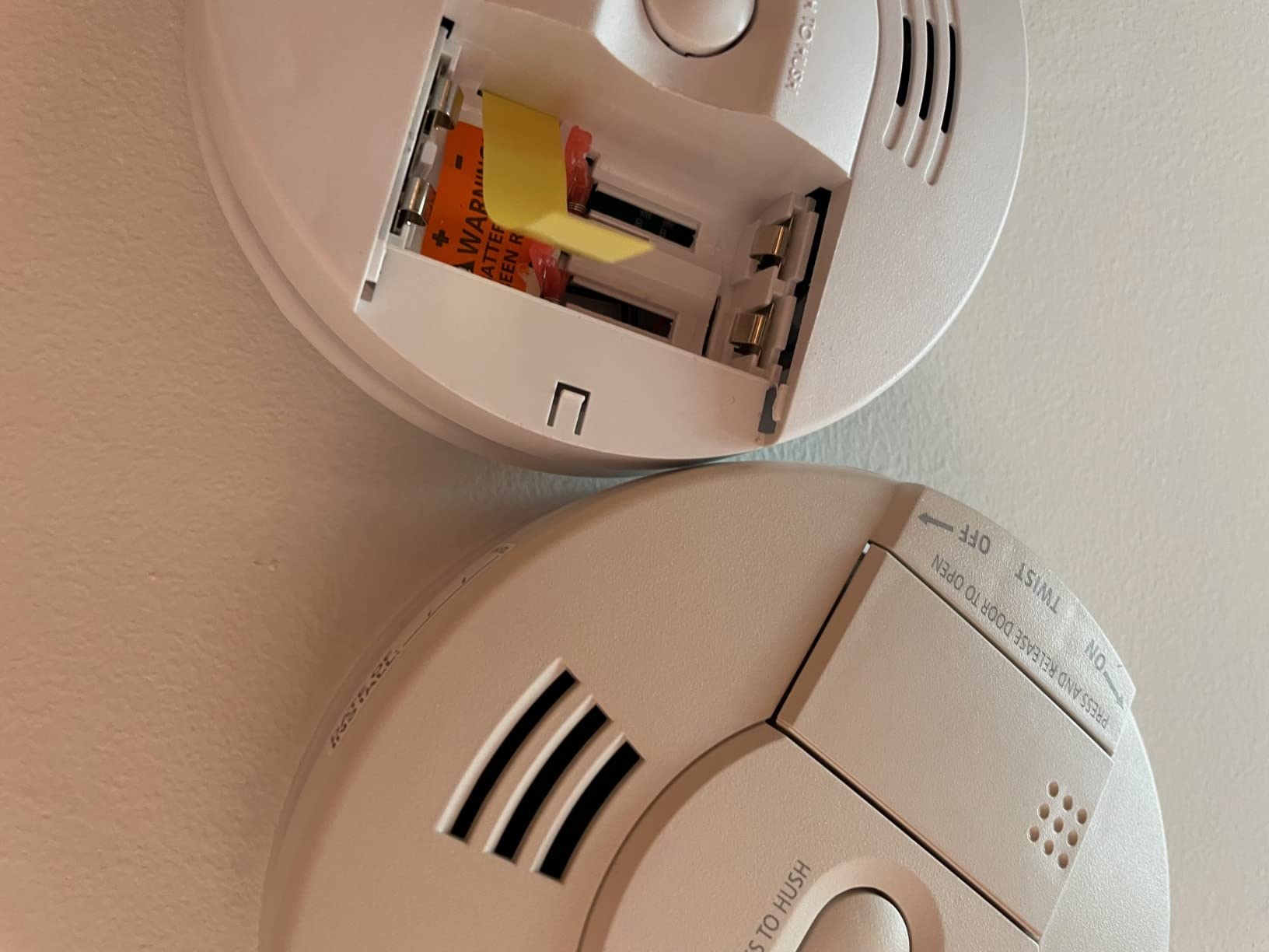 Kidde Smoke & Carbon Monoxide Detector, Hardwired Interconnect, Combination Smoke & CO Alarm with Battery Backup, Voice Alerts customer photo 2