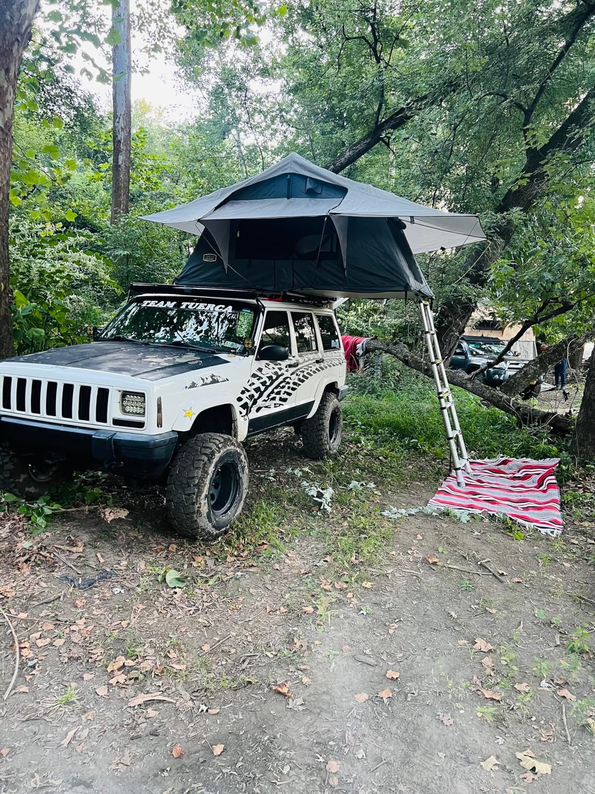 SmittyBilt Overland GEN2 Tent STD - SB2583 customer photo 2