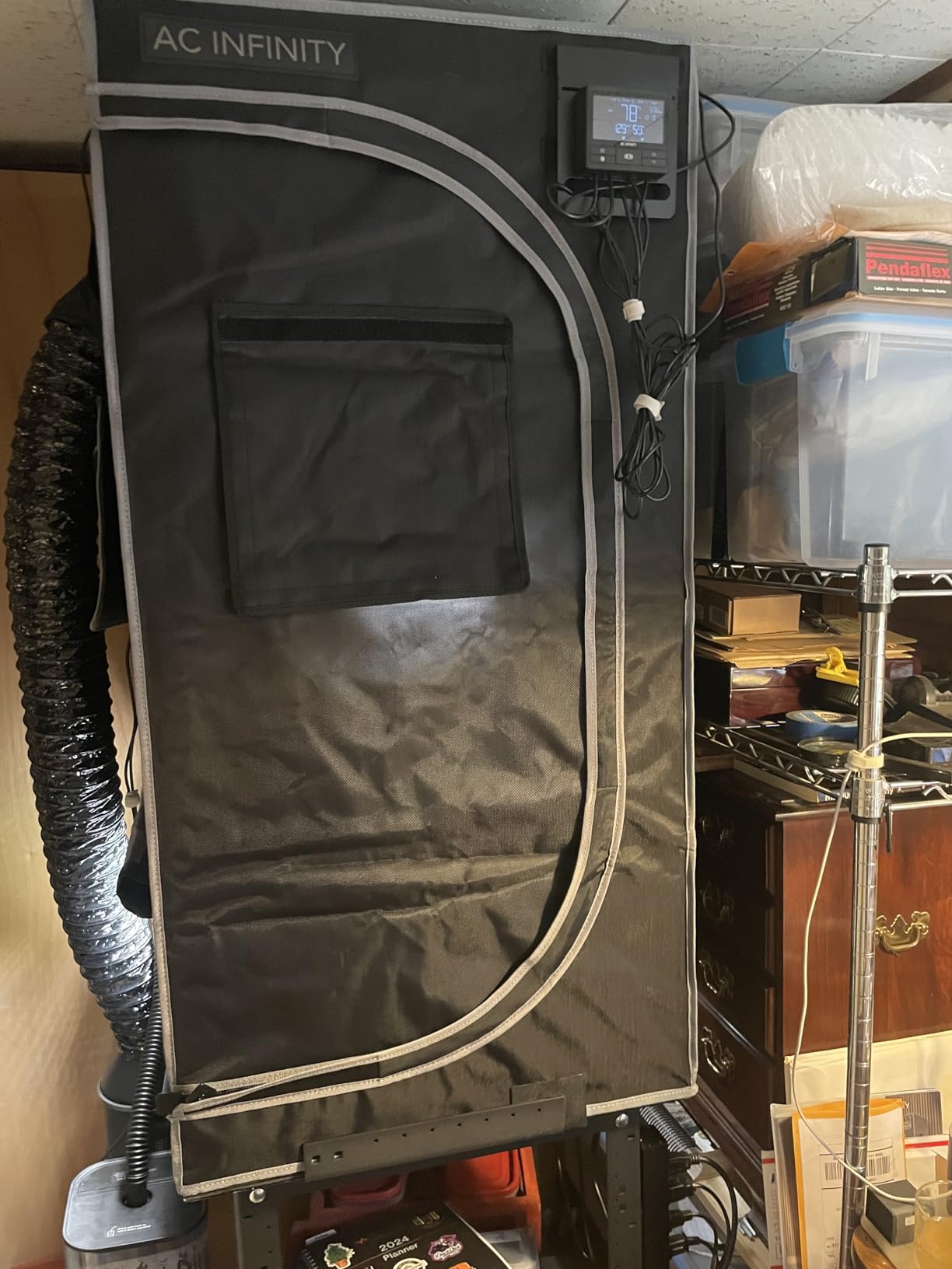 AC Infinity CLOUDLAB 422, Advance Grow Tent 2x2, Thickest Poles & Mylar customer photo 1