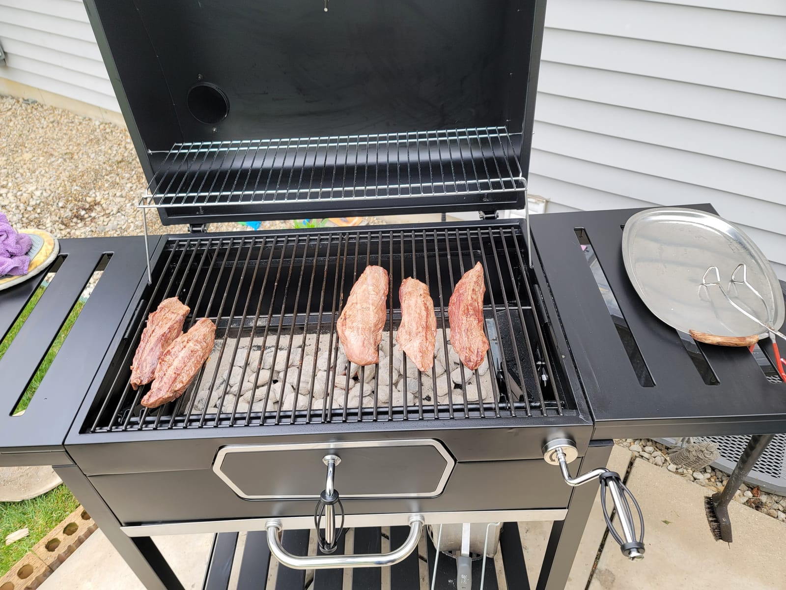 Royal Gourmet CD2030AN Deluxe 30-Inch Charcoal Grill, Collapsible Tables customer photo 2