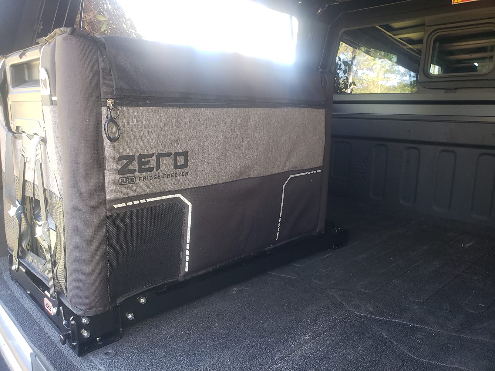 ARB Zero Fridge Transit Bag- for Use with 73Q Dual Zone Fridge Freezer (10900053) customer photo 2