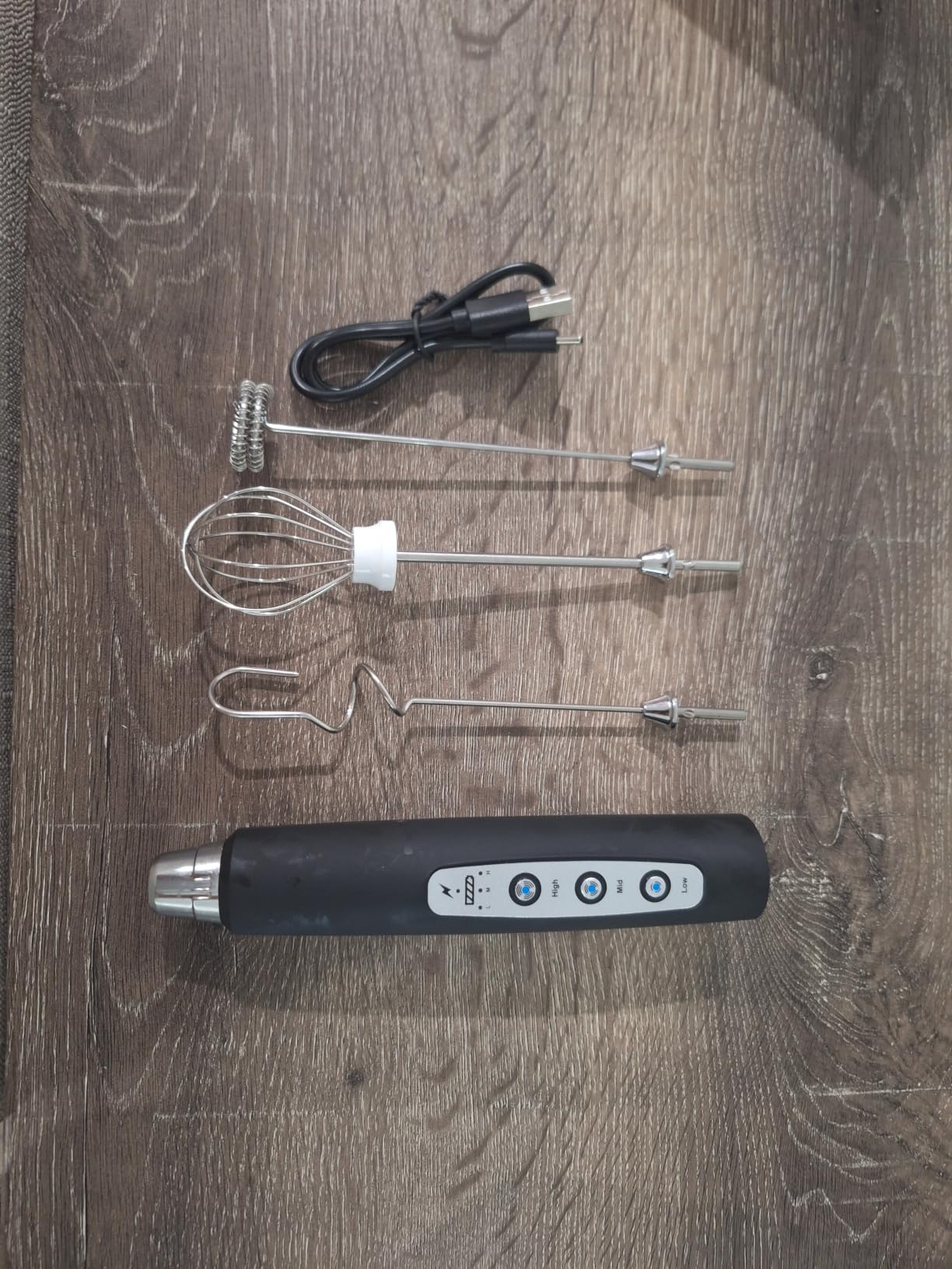 YUSWKO Handheld Milk Frother Wand for Coffee, Rechargeable Electric Whisk customer photo 2