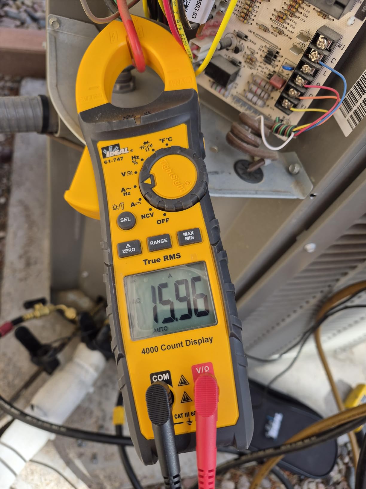 Ideal Electrical 61-747 TightSight Clamp Meter, 400A AC/DC, 600V TRMS customer photo 2
