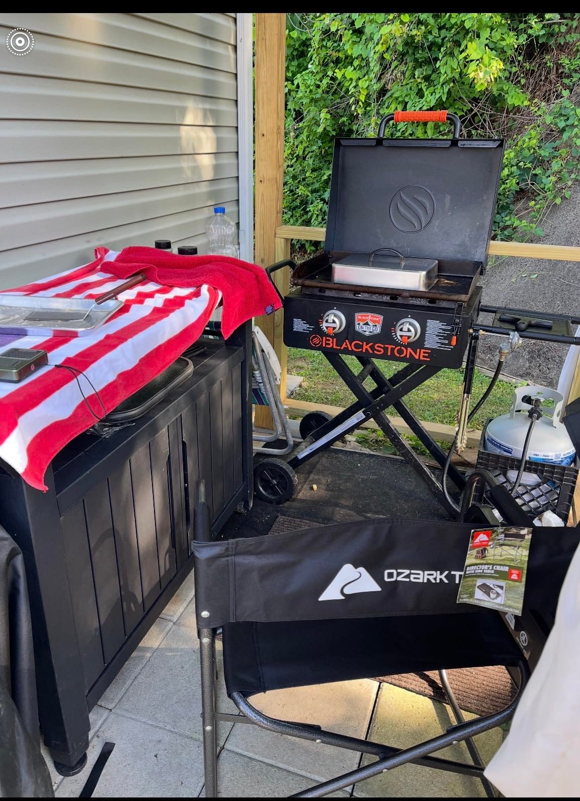 BLACKSTONE 22” On The Go Scissor-Leg Griddle with Two Burners -Stainless Steel Gas Griddle with Hood, Wheels, Side Shelf –Heavy Duty Outdoor Stainless Steel Griddle for Backyard, Patio Camping –1935 customer photo 1