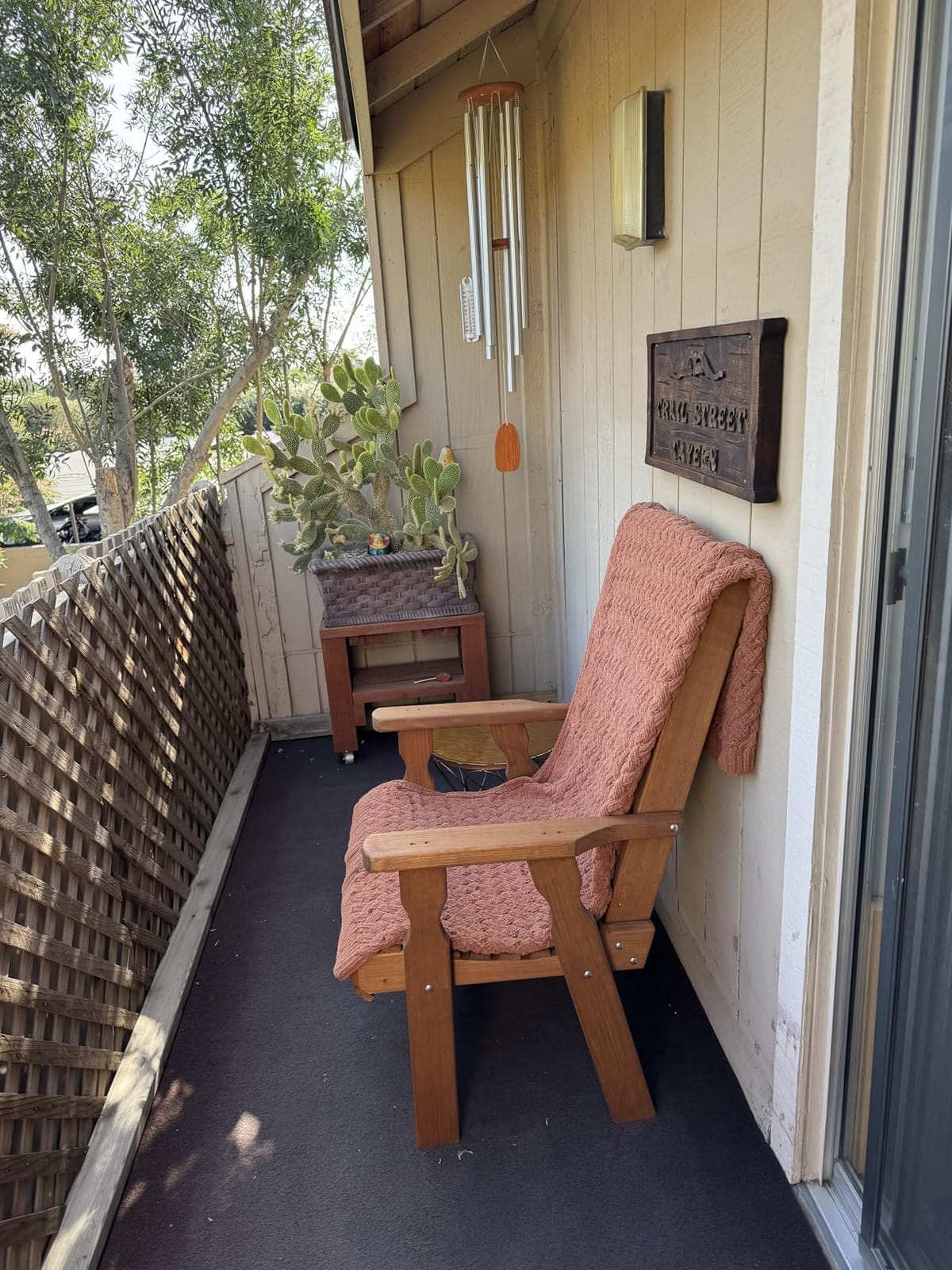 Amish Casual Heavy Duty 600 Lb High Back Mission Treated Patio Chair (Semi-Solid Black Stain) customer photo 2