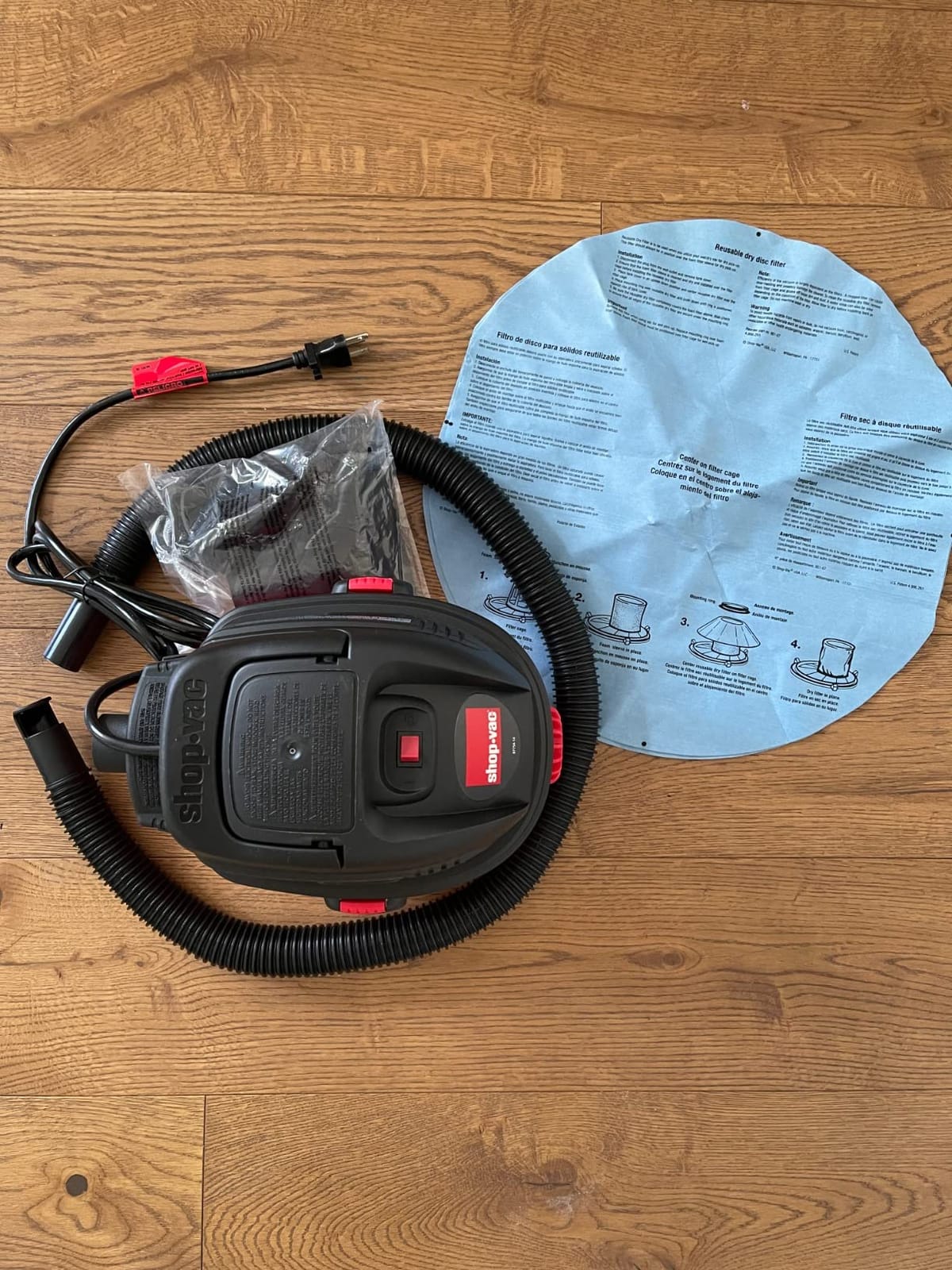 Shop-Vac 1.5 Gal 2.0 Peak HP Wet/Dry Vacuum, Wall Mount Small Vac, 2030100 customer photo 2