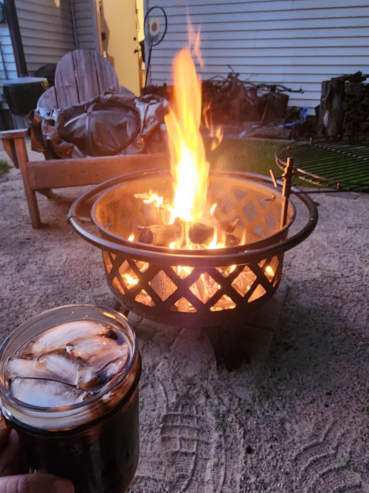 SINGLYFIRE 36 Inch Fire Pits for Outside Large Outdoor Wood Burning Crossweave firepit Heavy Duty Steel Bronze Bonfire Pit for Patio Backyard Garden with BBQ Grate,Spark Screen,Log Grate,Poker customer photo 2