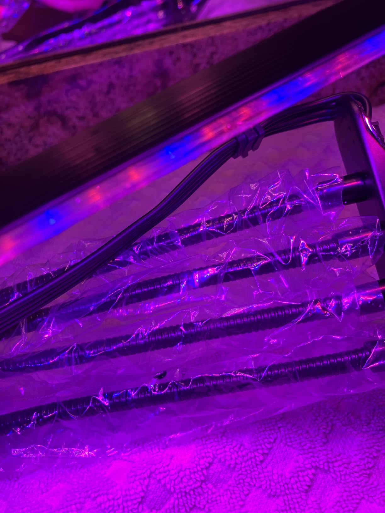 Shyineyou Grow Lights for Indoor Plants Full Spectrum, 80 LEDs Plant Lights for Indoor Growing with 3/9/12H Timer, 3 Color Modes & 9 Brightness, 4 Heads Clip-On Plant Grow Light customer photo 1