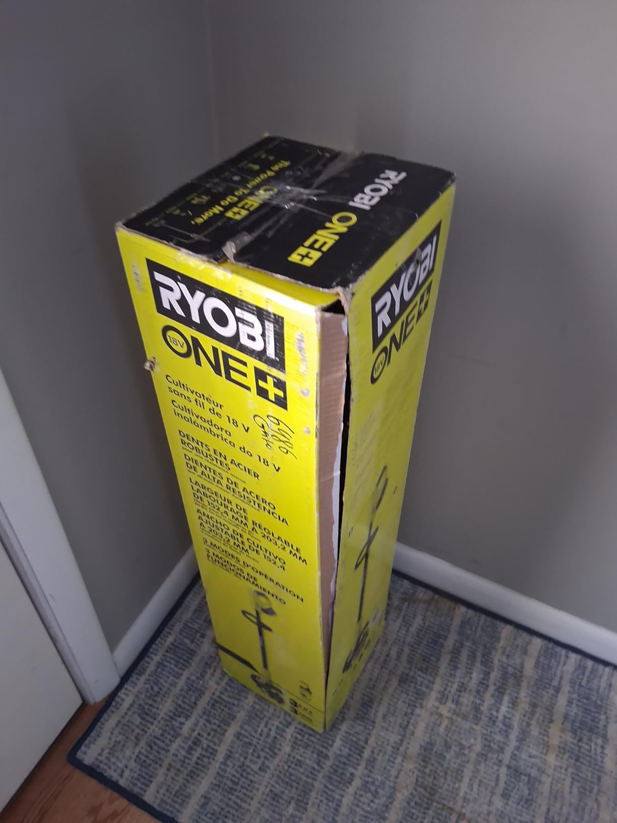 RYOBI ONEAND 18V 8 in. Cordless Cultivator with 4.0 AH Battery and Charger P2750 customer photo 2