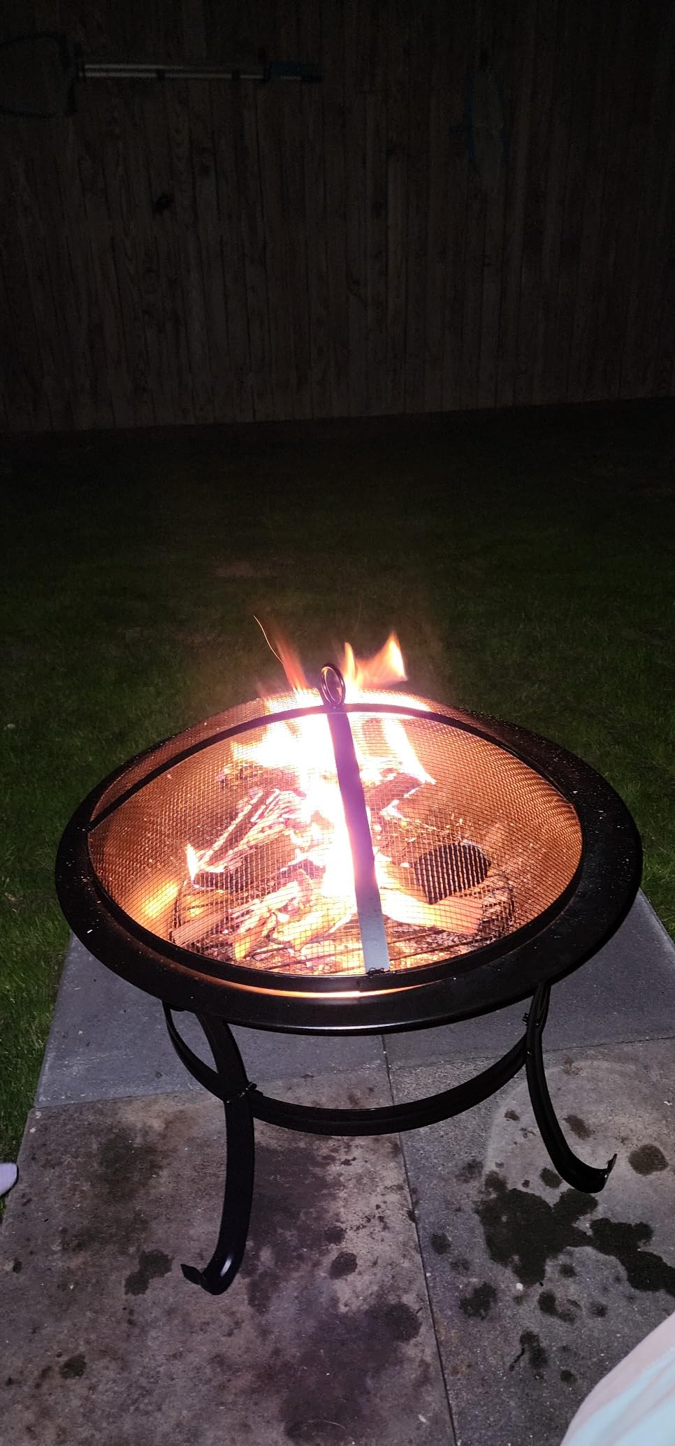 Gas One 22 in Outdoor– Wood Burning Fire Pit with Mesh Lid and Fire Picker – Durable Alloy Steel Fire Pits for Outside – Small Fire Pit for Backyard, Porch, Deck, Camping, BBQ customer photo 1