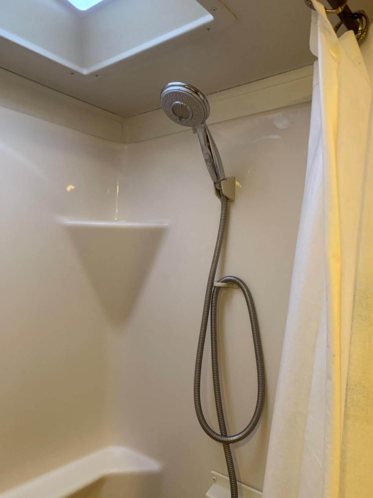 RV Shower Head with Hose and on off switch - High pressure shower head replacement for Bath room、RV、Motor home、Boat、Travel Trailer and Camper - with Stainless Steel 60'' Hose and bracket customer photo 2