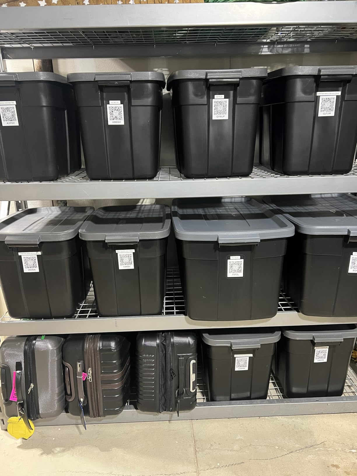 Rubbermaid 6-Pack Totes for Storage with Lids, Heavy Duty Plastic Storage Bins with Lids, Black Gray, 10 GAL - Stackable for Garage, Attic, Camping (10 GAL - 6 Pack Solid Black and Grey) customer photo 2