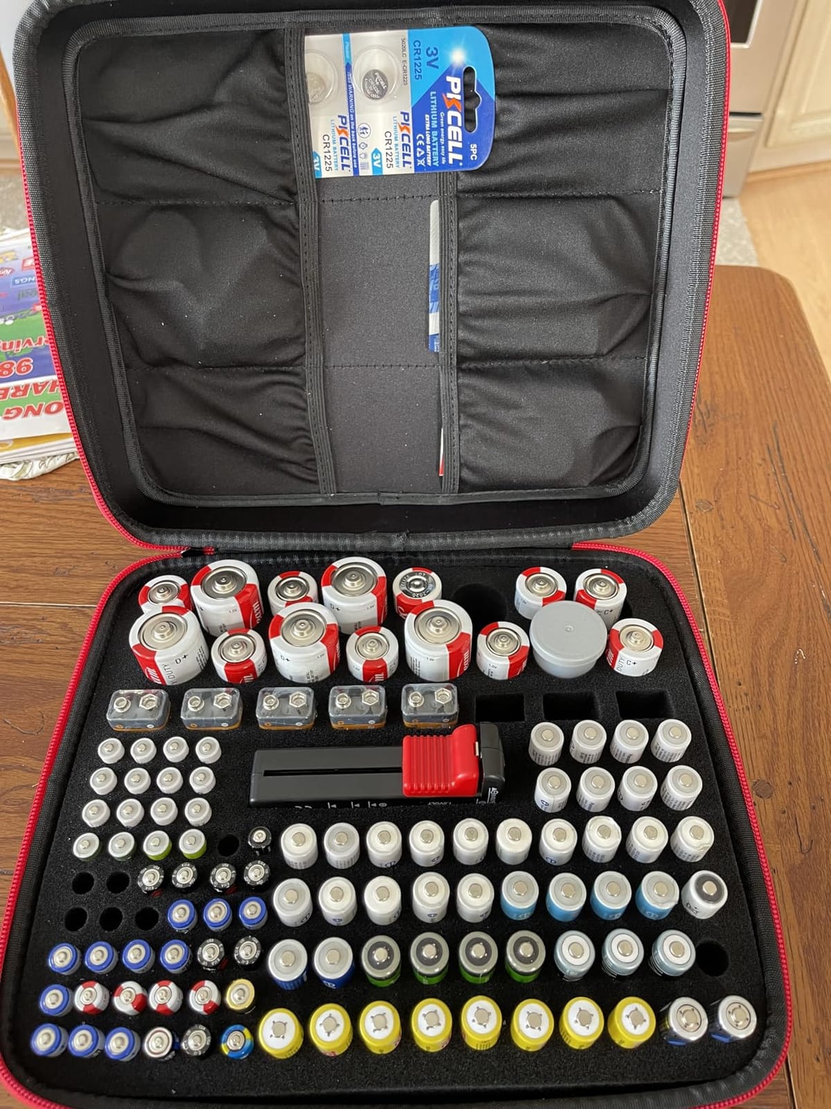 Tenergy Battery Organizer Storage Case with Battery Tester, Holds 60 Batteries AA AAA C D 9V (Batteries not Included) customer photo 2