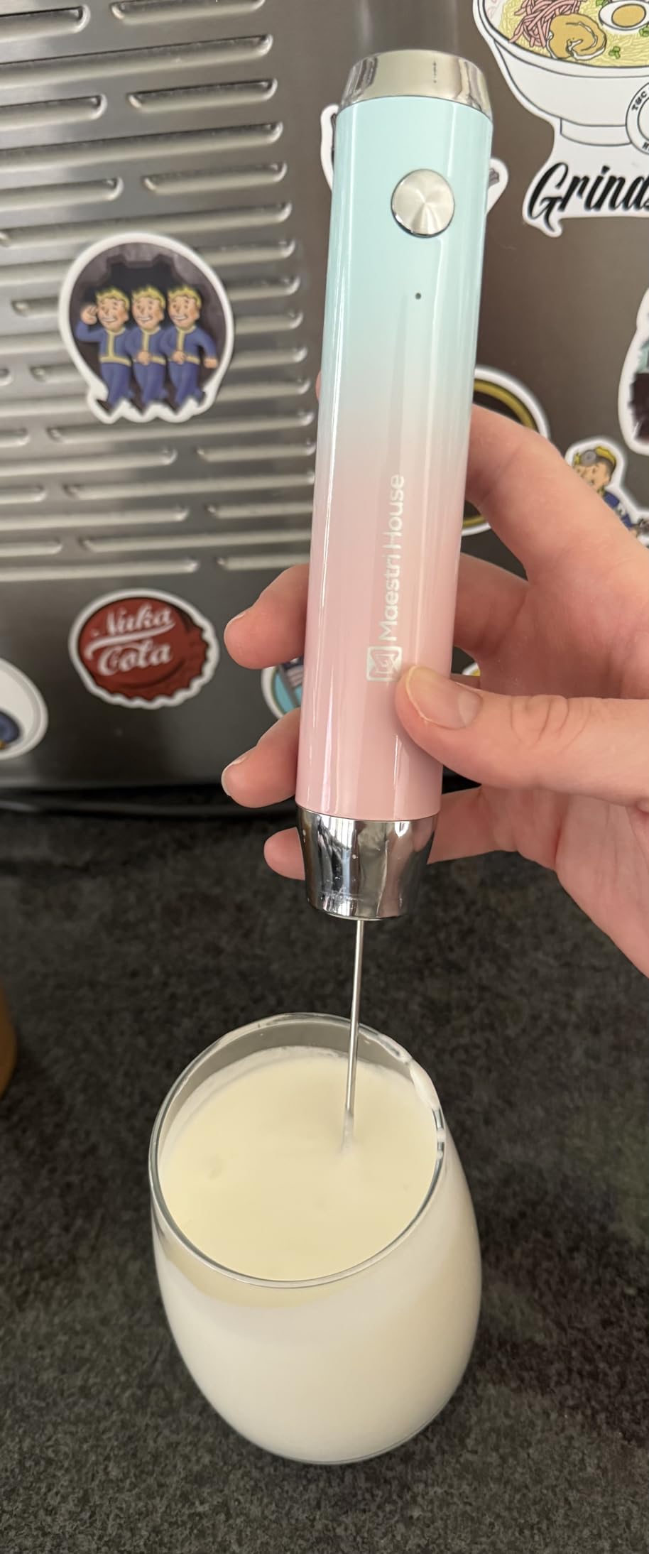 Maestri House LunaFro Rechargeable Milk Frother, Stand & 2 Detachable Whisk customer photo 2