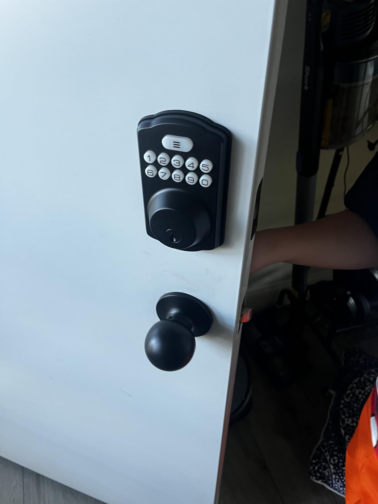 Veise KS01C Keyless Entry Deadbolt Door Lock with Knobs, Matte Black customer photo 2