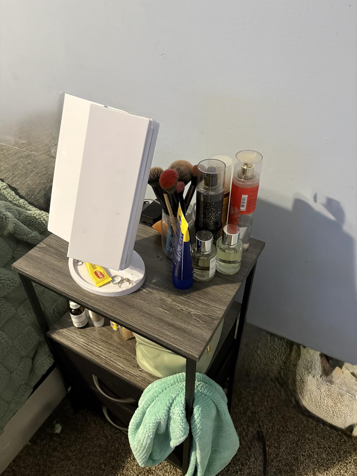 Huuger Nightstand with Charging Station, Side Table with Fabric Drawers customer photo 1