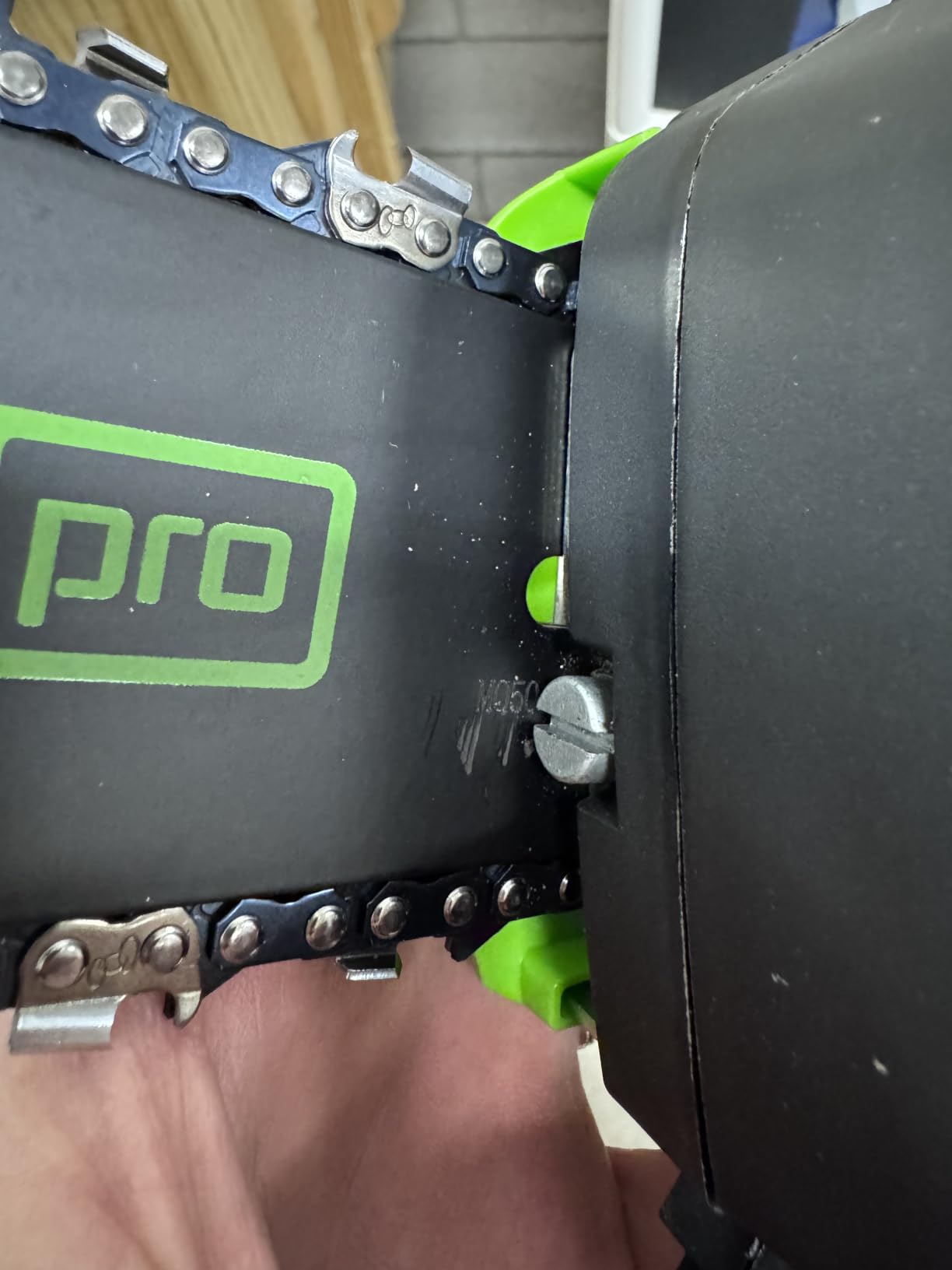 Greenworks 60V 10 in Electric Pole Saw, 2.0 Ah Battery and Charger customer photo 2