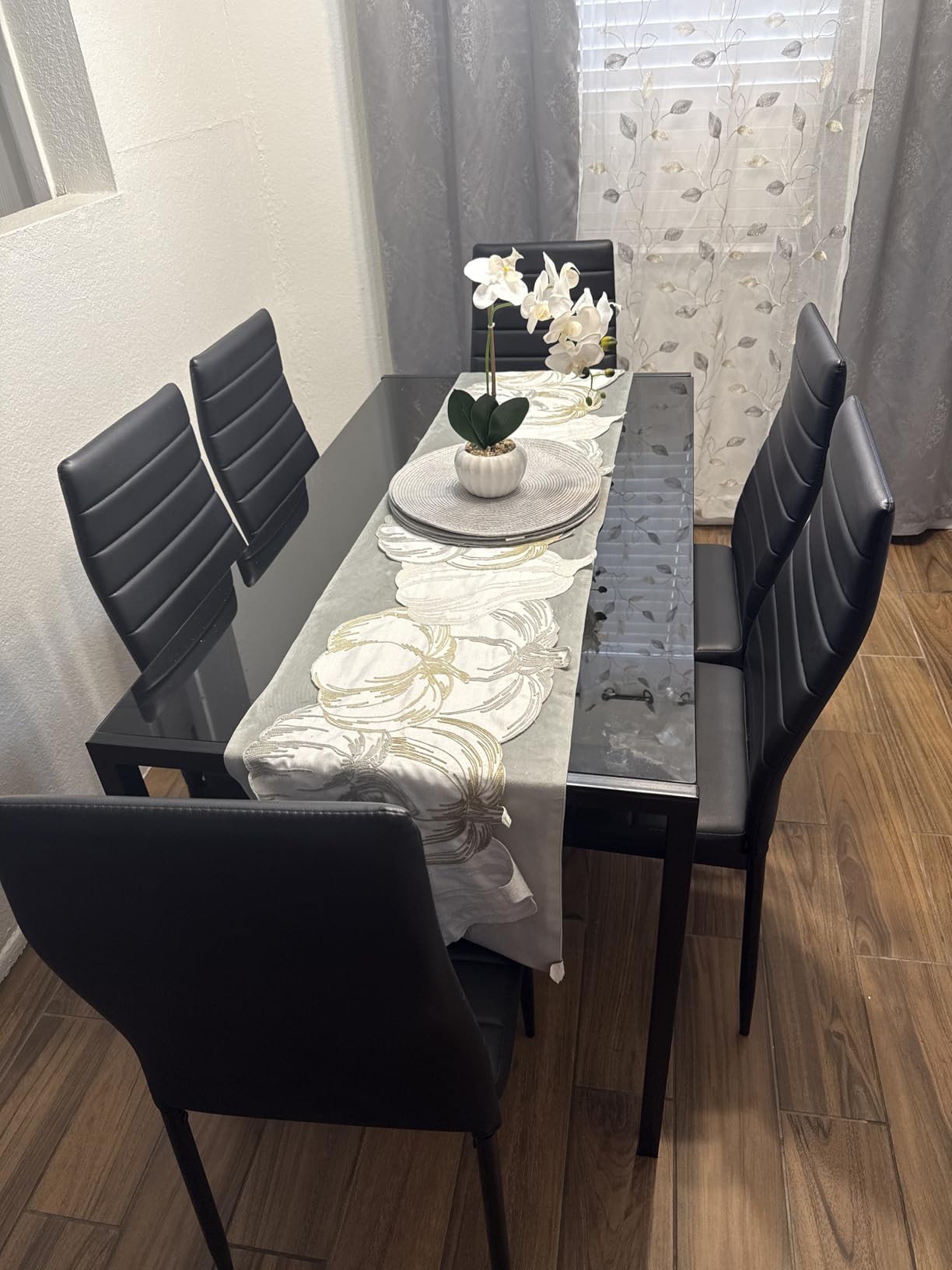 Recaceik 7 Piece Dining Table Set for 6, Tempered Glass Kitchen Table and PU Leather Chairs, Modern Dining Room Table Set for Small Space, Apartment customer photo 2