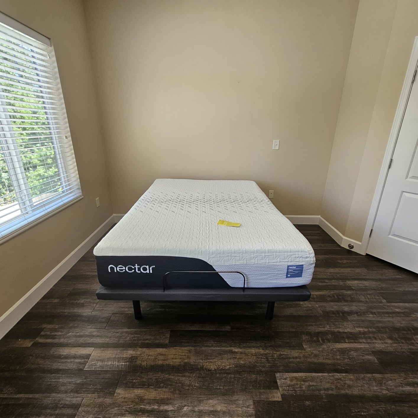 Nectar Premier Adjustable Base, Queen, Head & Foot, Massage customer photo 2