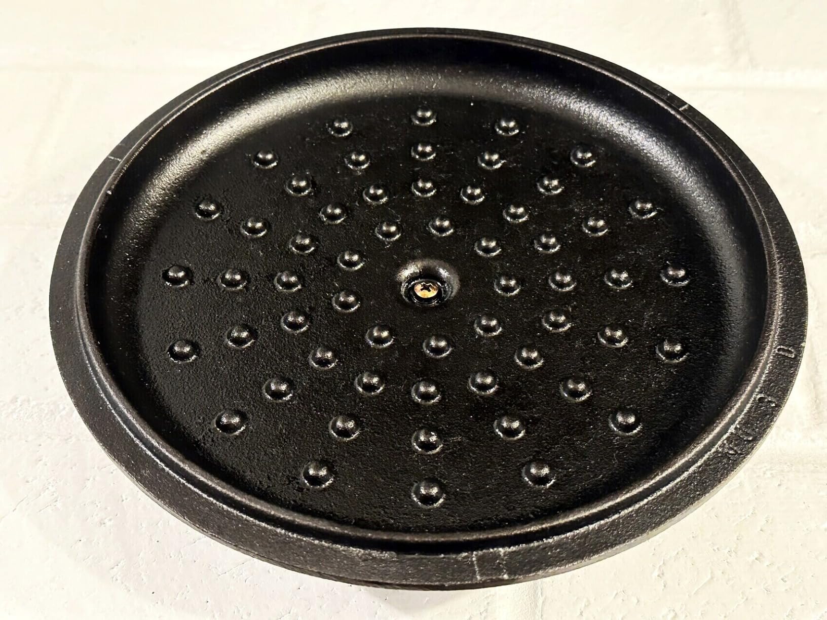 Victoria 6-Quart Cast Iron Oval Dutch Oven, Combination Combo Cooker Pot and Skillet, Bread Baker, Made in Colombia, 2-Piece Set customer photo 1