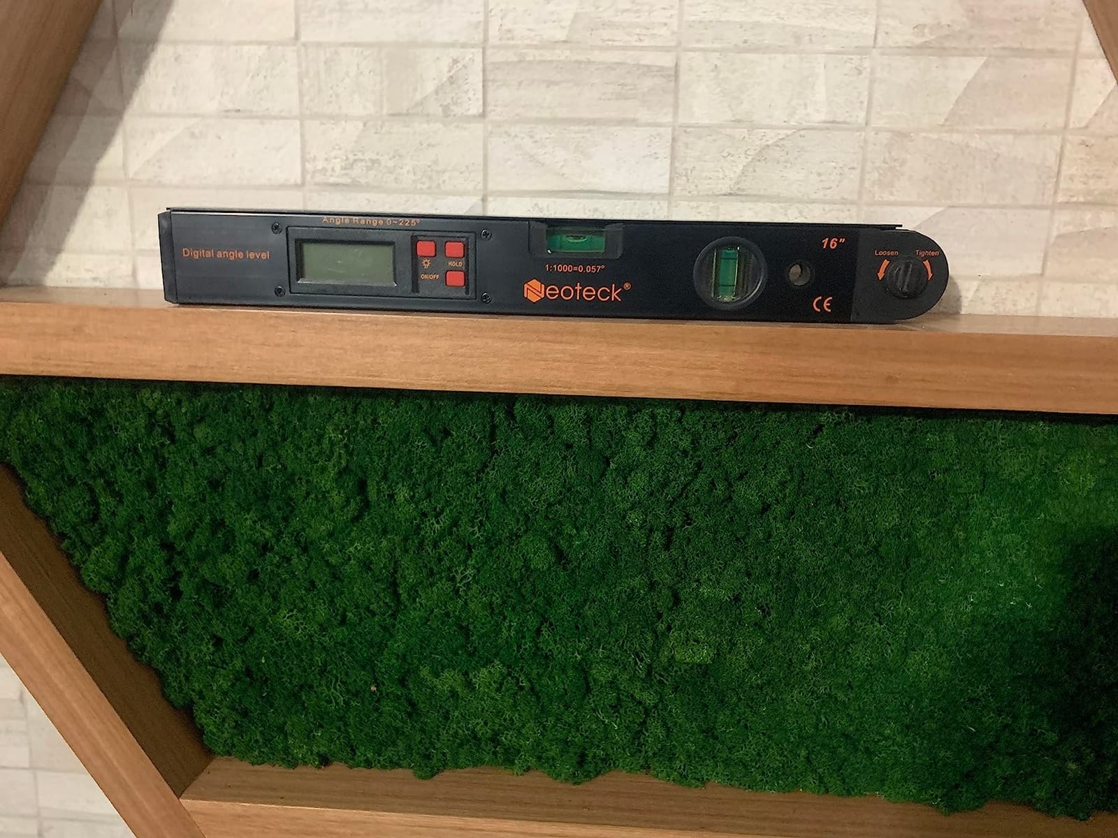 Neoteck 225° 16 inch Digital Angle Finder Aluminum Protractor LCD Backlight customer photo 2