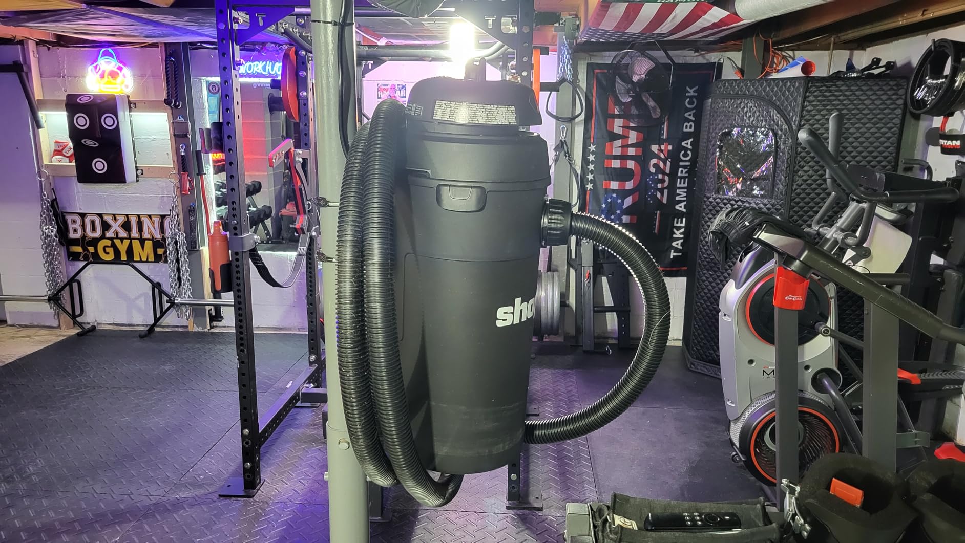 Shop-Vac 9522205 5 Gallon 5.5 Peak HP Hangup Wet/Dry Vacuum, Wall Mount customer photo 1