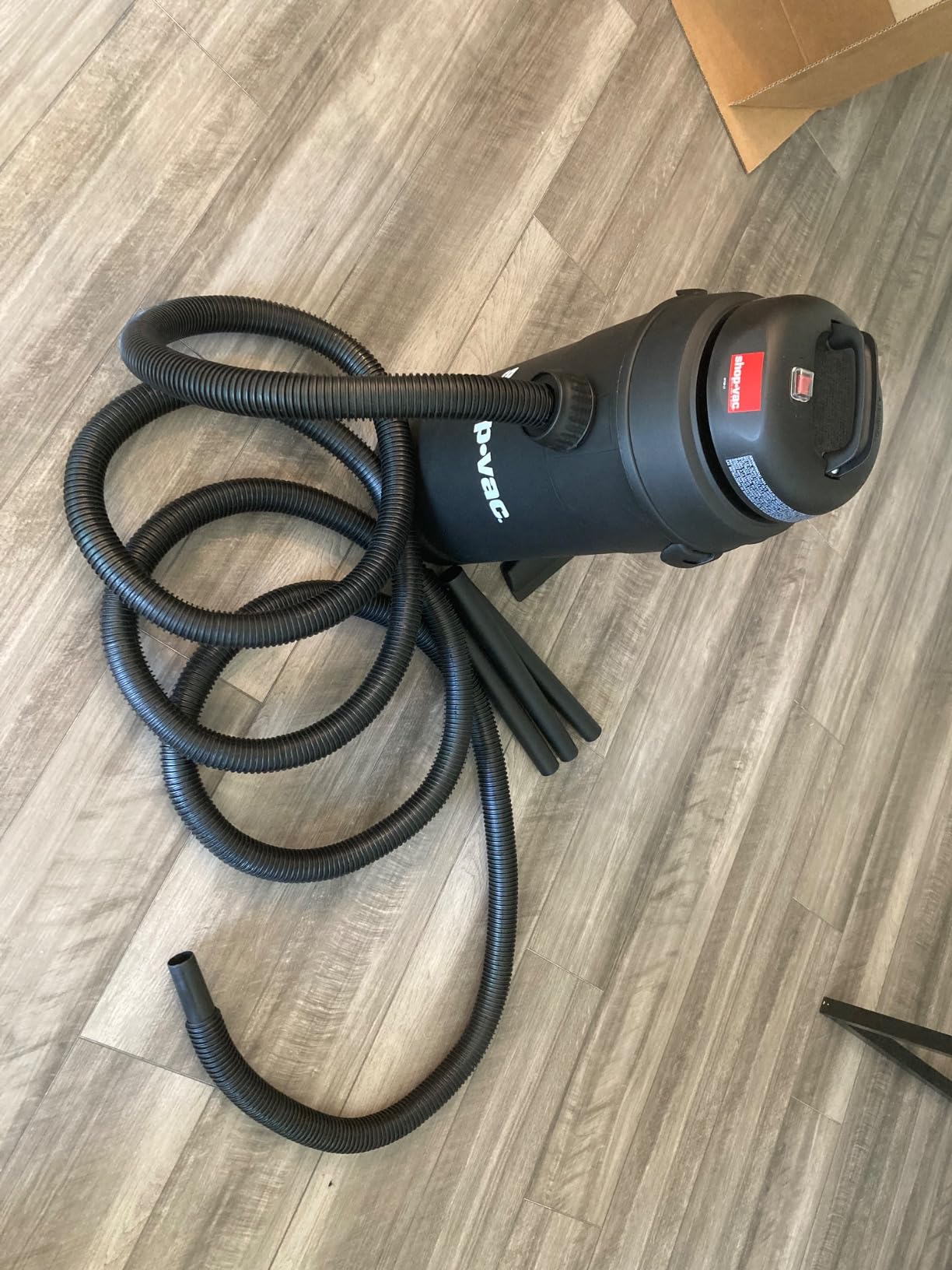 Shop-Vac 9522205 5 Gallon 5.5 Peak HP Hangup Wet/Dry Vacuum, Wall Mount customer photo 2