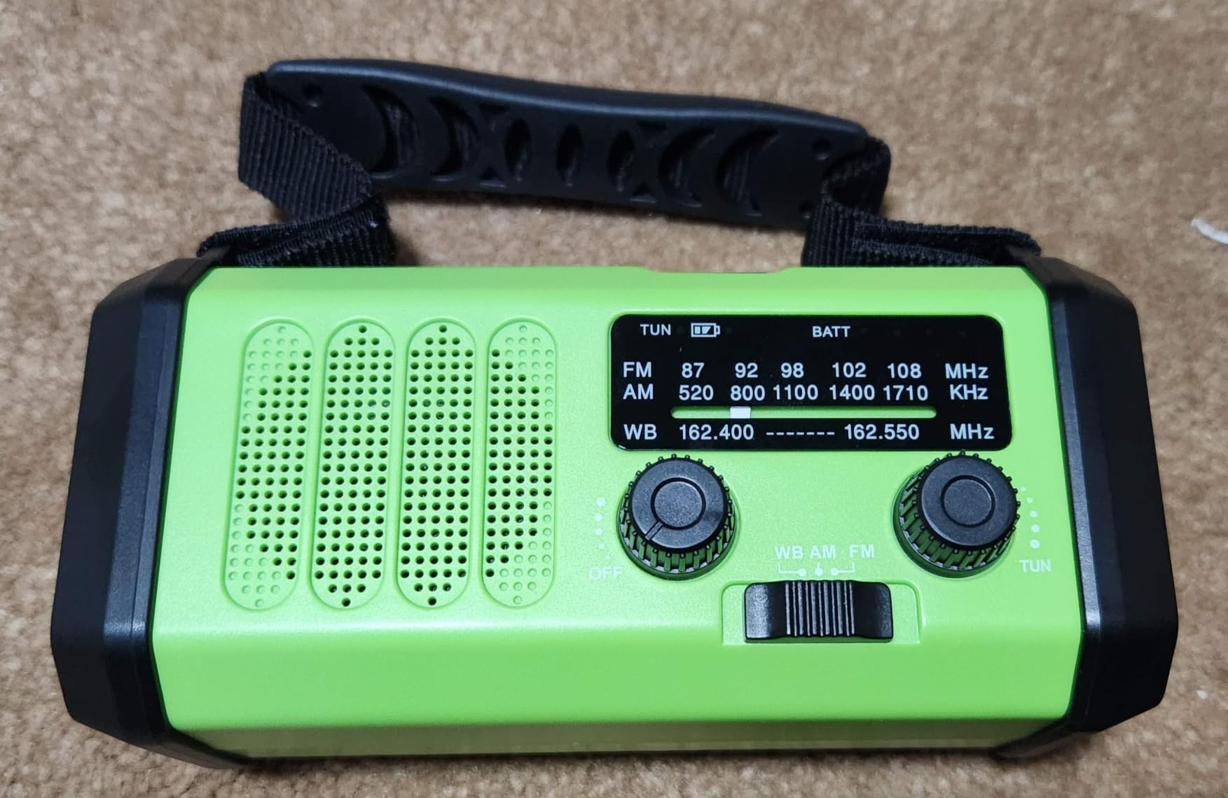 Hand Crank Emergency Radio,37000mWhSolar Powered Hand Crank Portable NOAA AM FM Weather Radio with 3Mode Flashlight and Reading Light,Cell Phone Charger,Home and Emergency Distress Signal (Green) customer photo 2