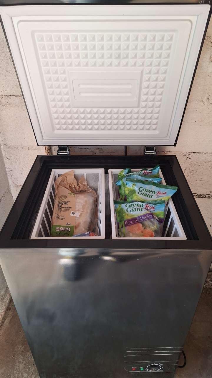 7.0 Cu Ft Chest Freezer - Energy Efficient & Quiet Freezer w/Fast Freezing customer photo 2
