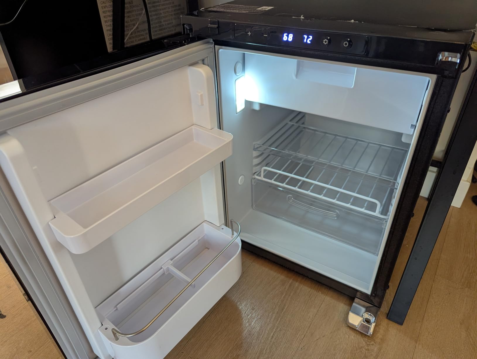 BODEGACOOLER 12 Volt Refrigerator, 2.94cu.ft RV Fridge with APP Control customer photo 1